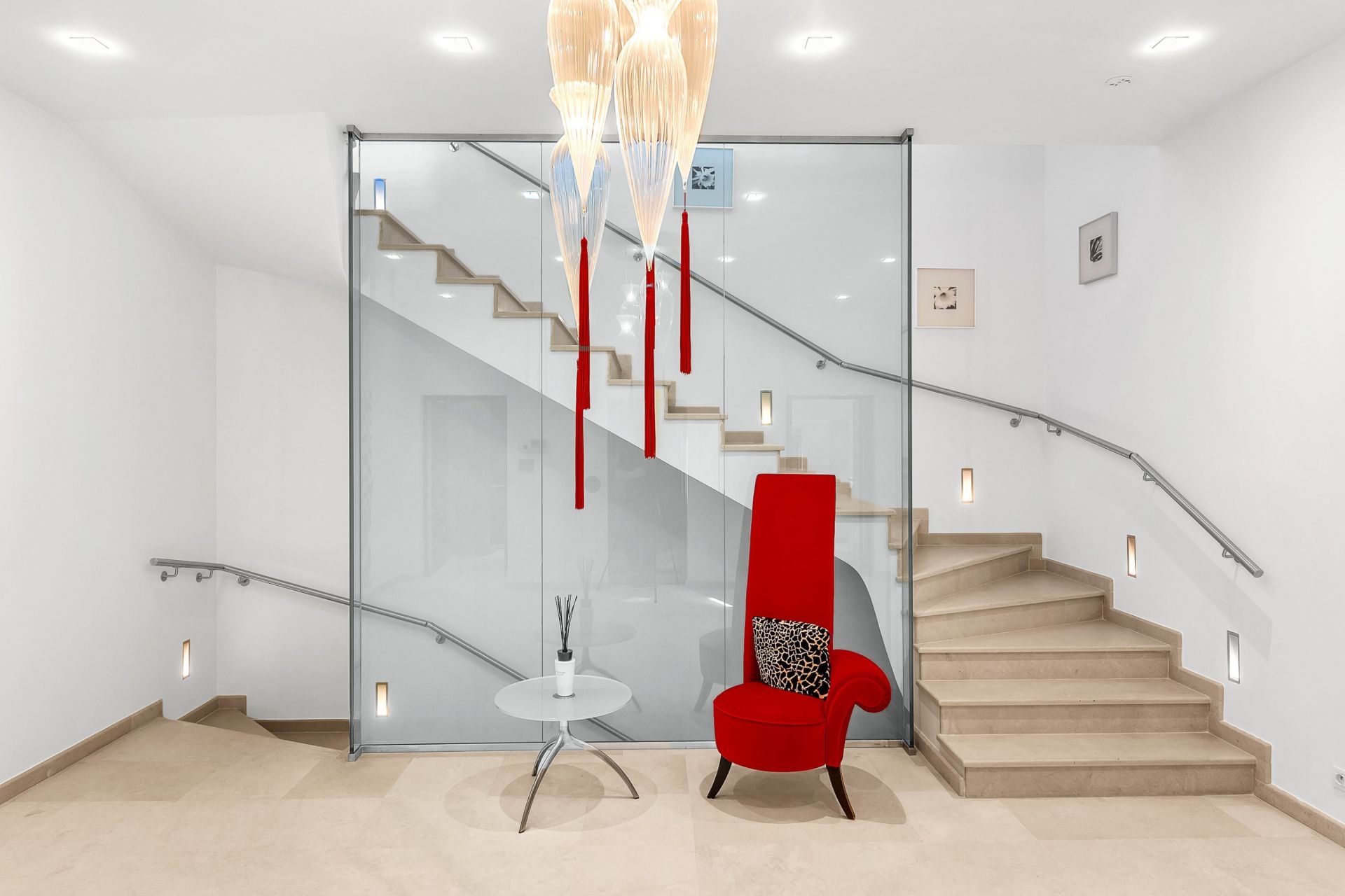 maison contemporaine 10 Pièces en vente sur ROQUEBRUNE CAP MARTIN (06190)