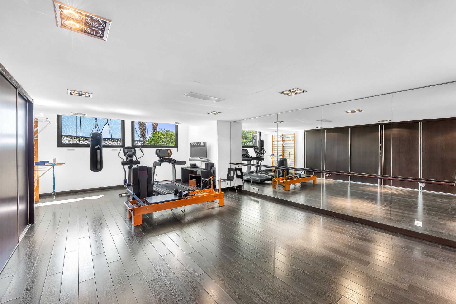 maison contemporaine 10 Pièces en vente sur ROQUEBRUNE CAP MARTIN (06190)