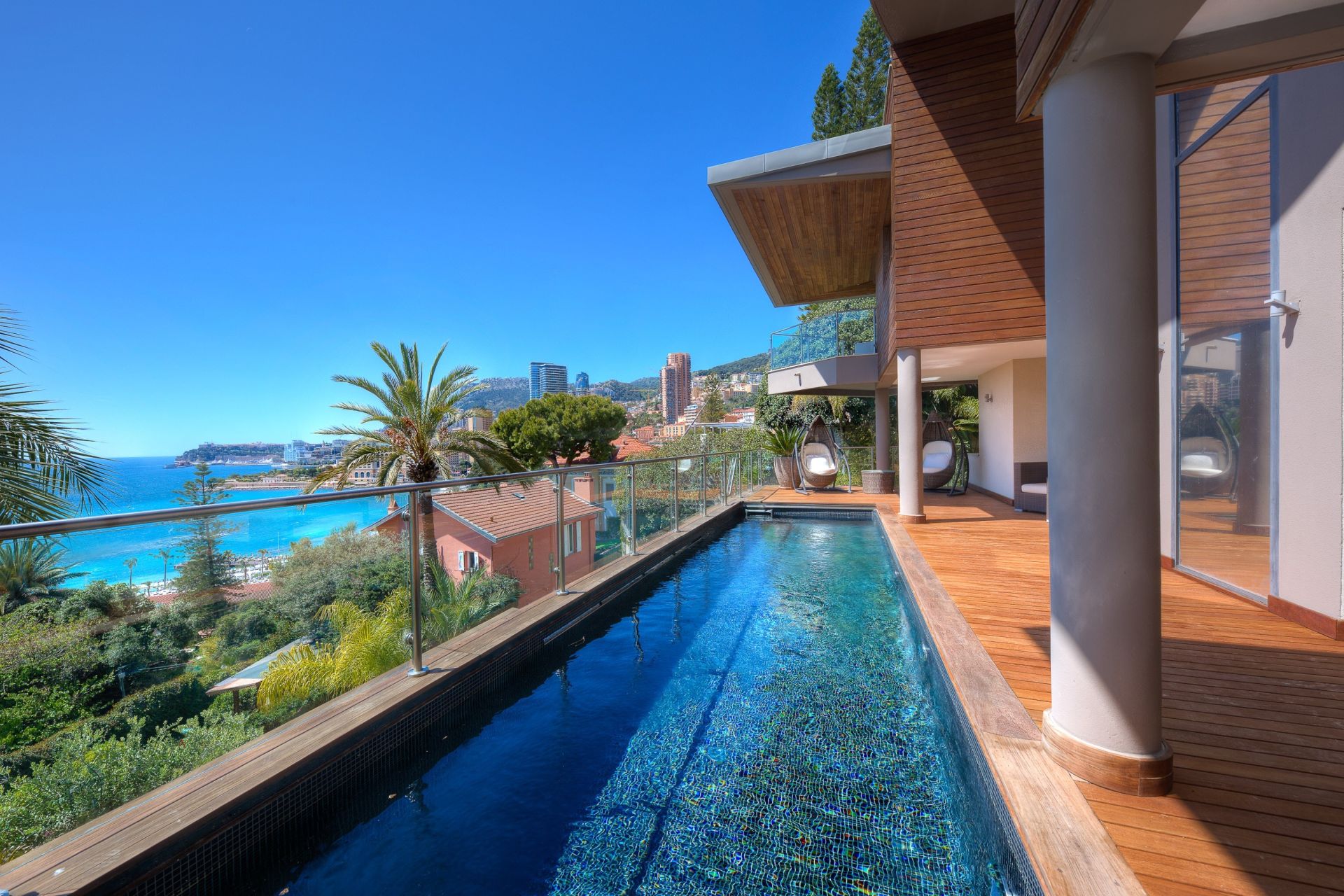 maison contemporaine 10 Pièces en vente sur ROQUEBRUNE CAP MARTIN (06190)