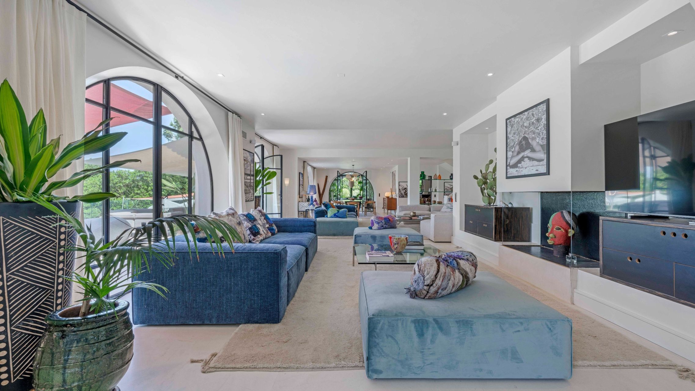 villa 12 Rooms for sale on RAMATUELLE (83350)