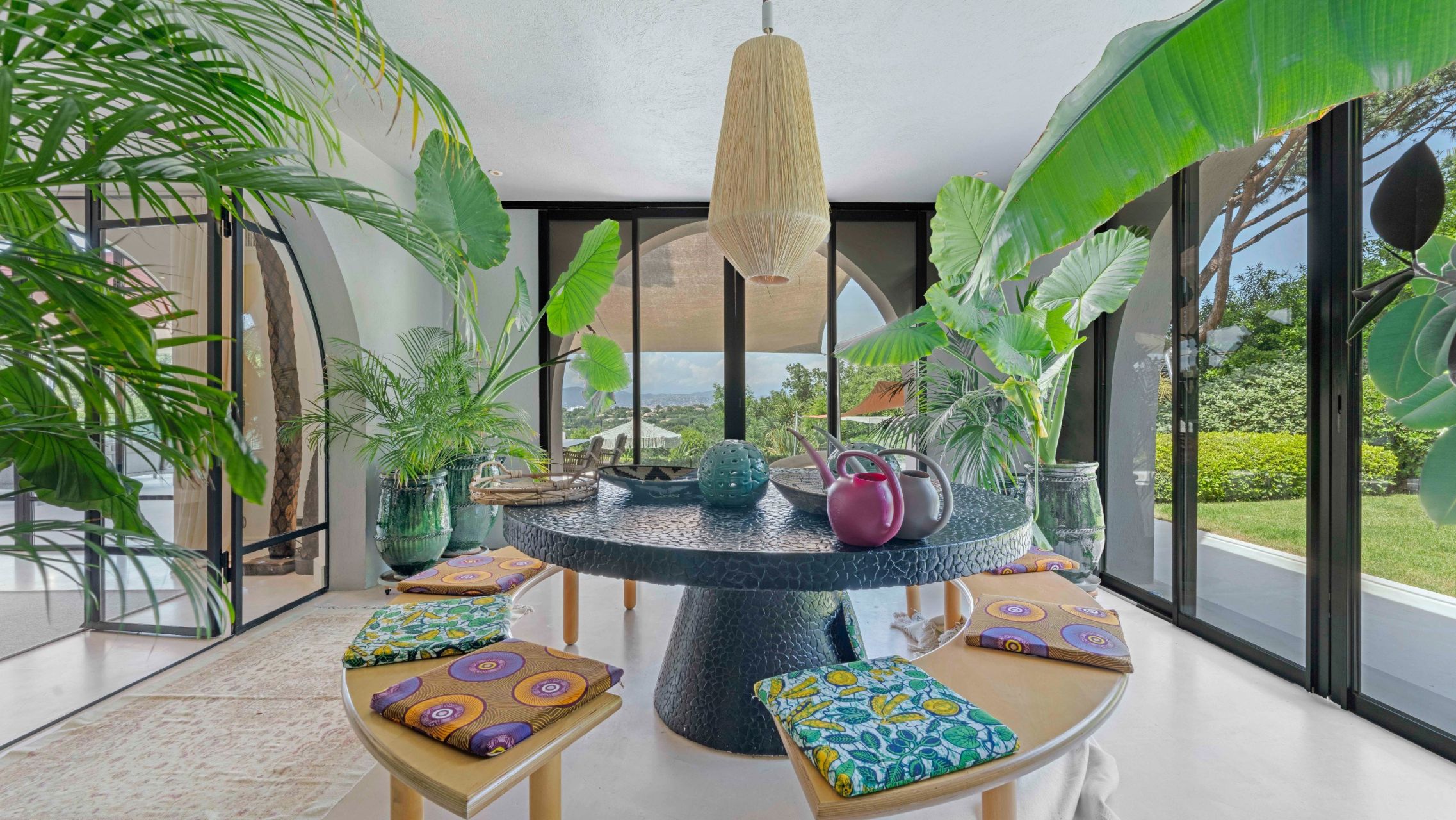 villa 12 Rooms for sale on RAMATUELLE (83350)