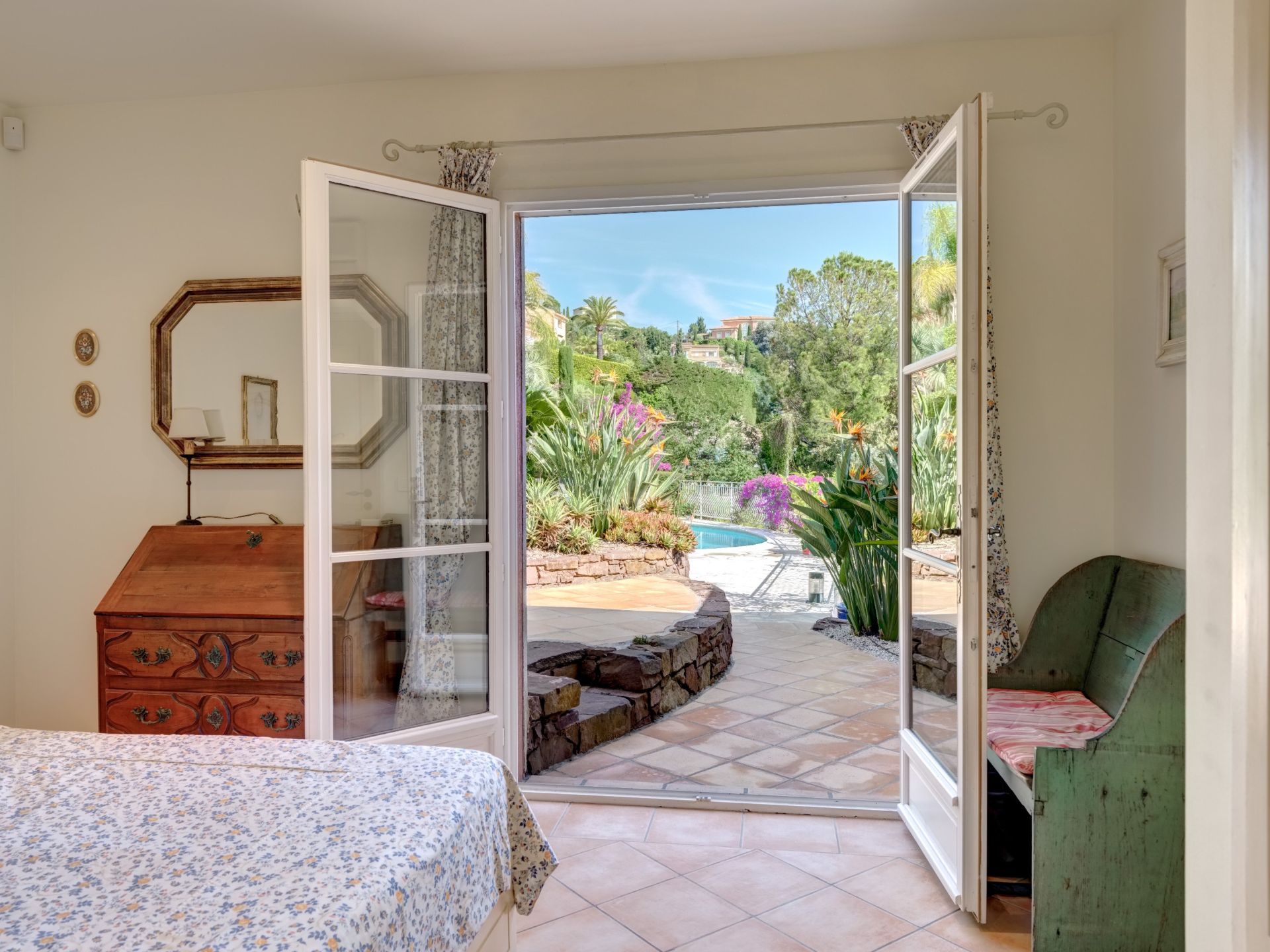 maison provençale 6 Pièces en vente sur THEOULE SUR MER (06590)