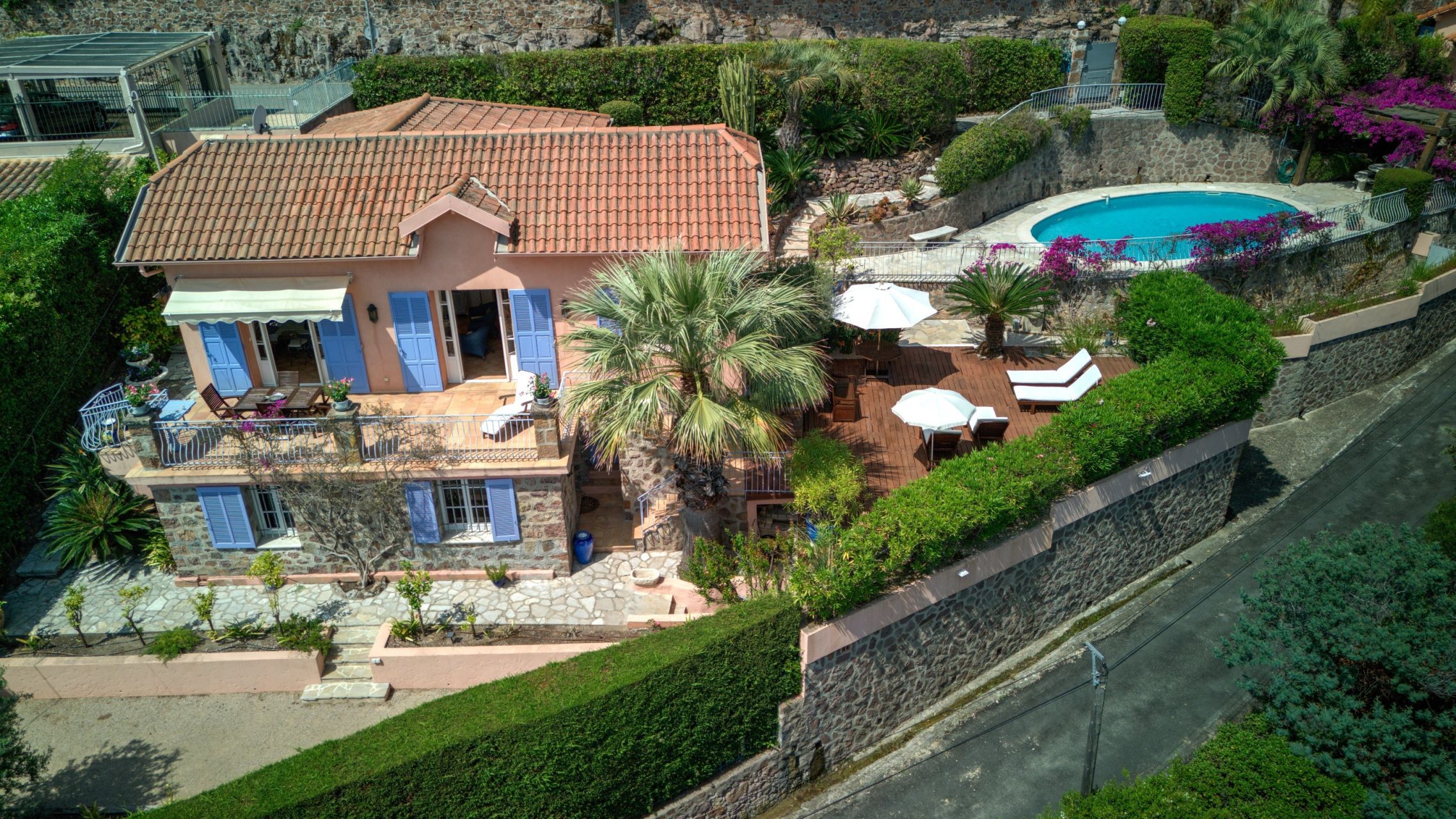 maison provençale 6 Pièces en vente sur THEOULE SUR MER (06590)
