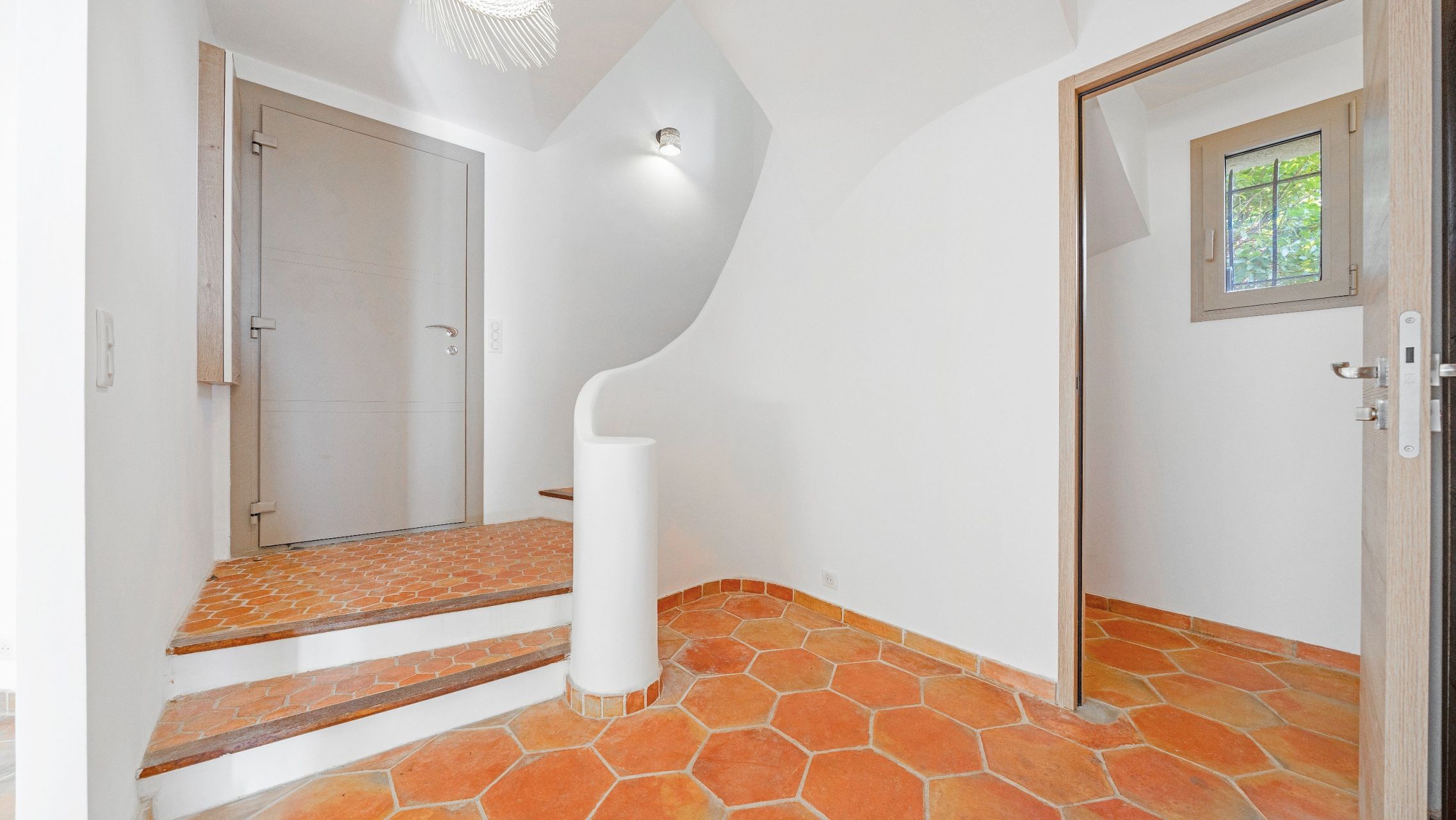 provencal house 5 Rooms for sale on STE MAXIME (83120)