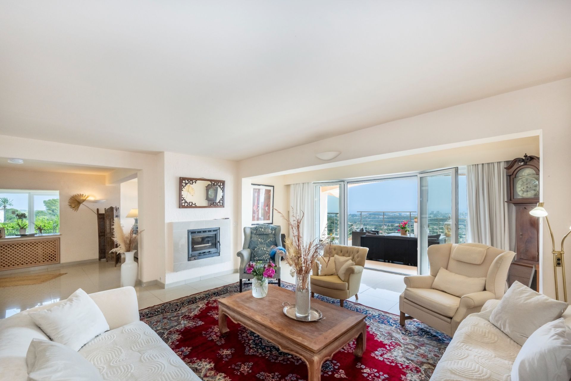 villa 13 Pièces en vente sur VALLAURIS (06220)