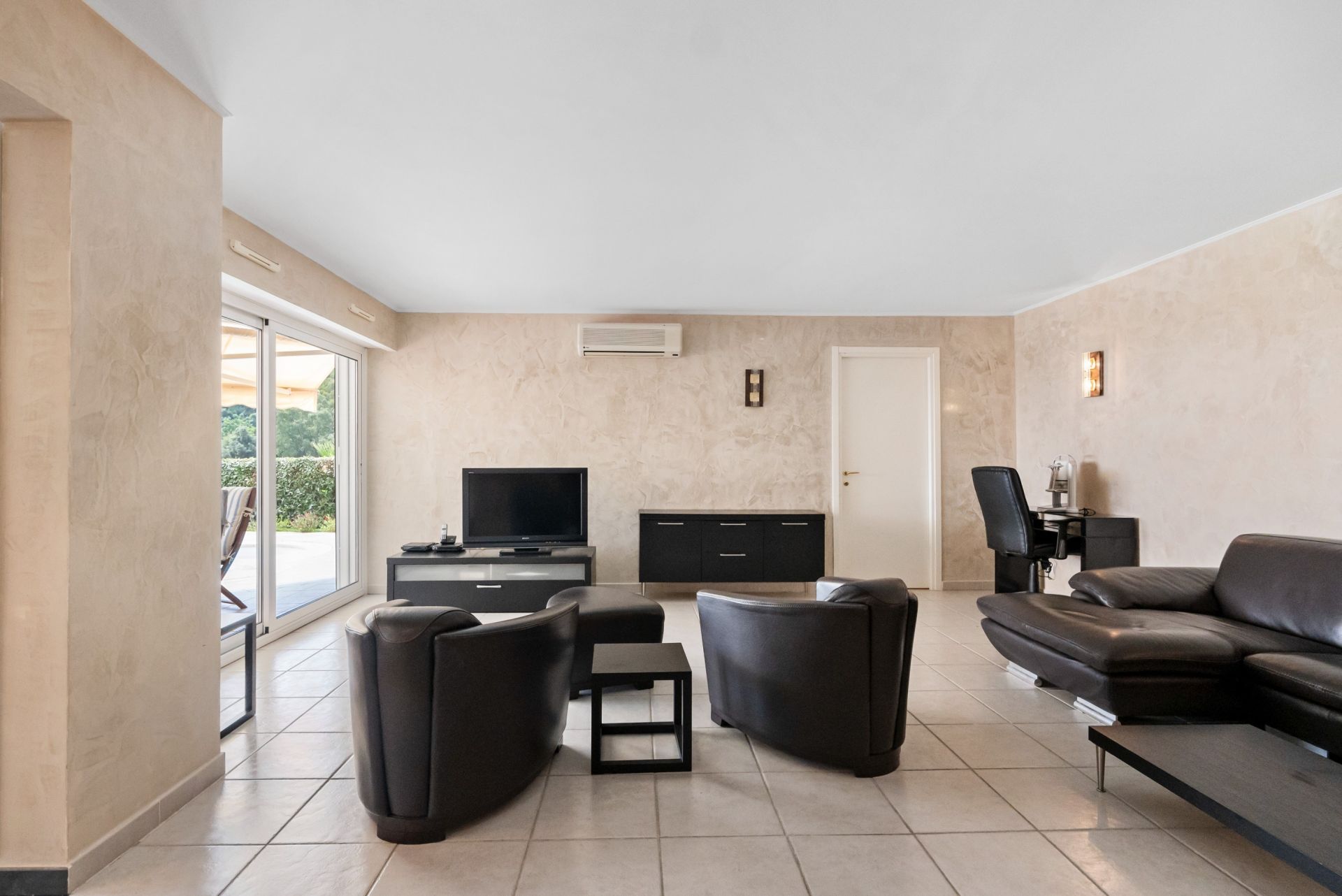 appartement 6 Pièces en vente sur MANDELIEU LA NAPOULE (06210)