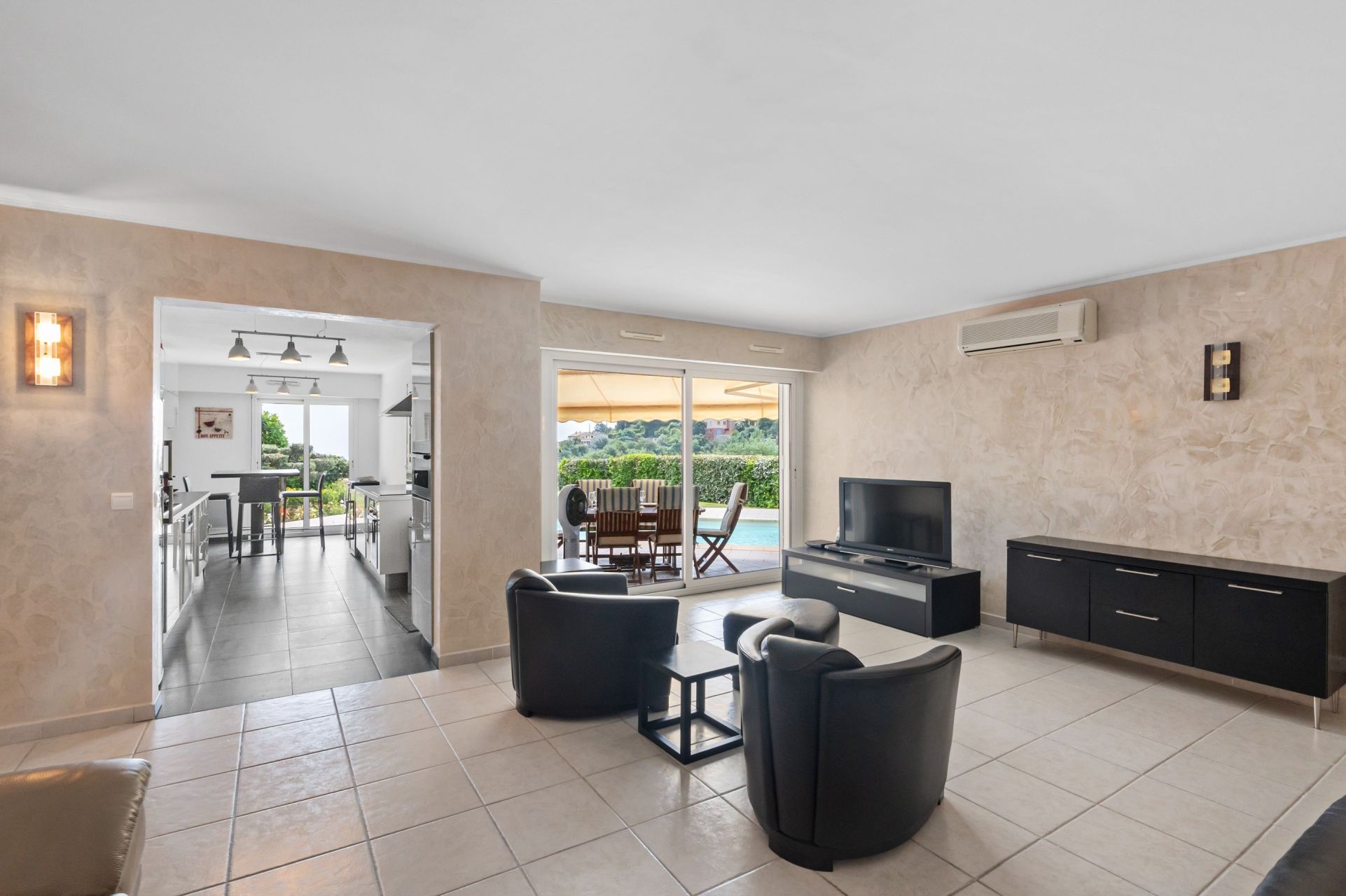 appartement 6 Pièces en vente sur MANDELIEU LA NAPOULE (06210)