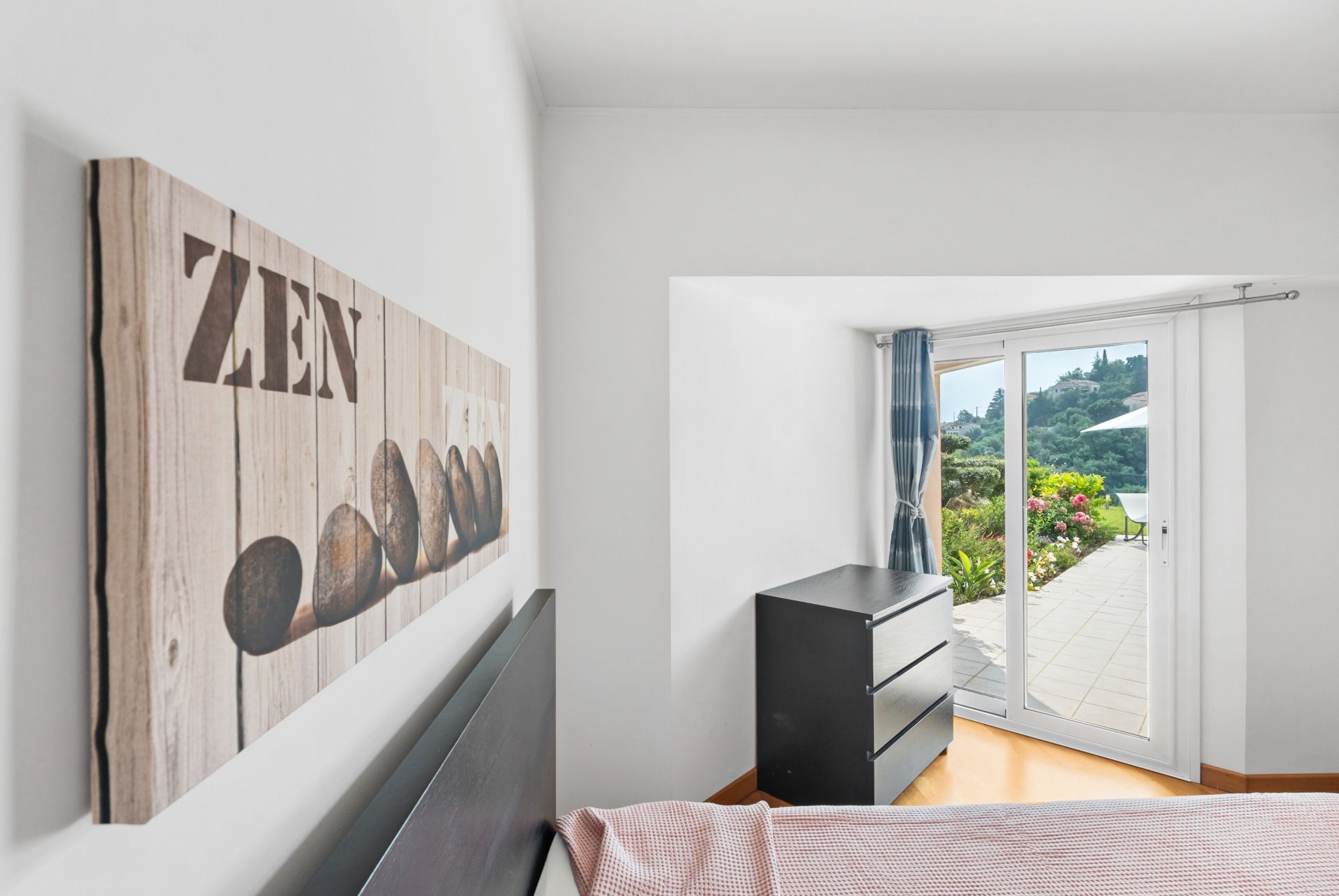 appartement 6 Pièces en vente sur MANDELIEU LA NAPOULE (06210)