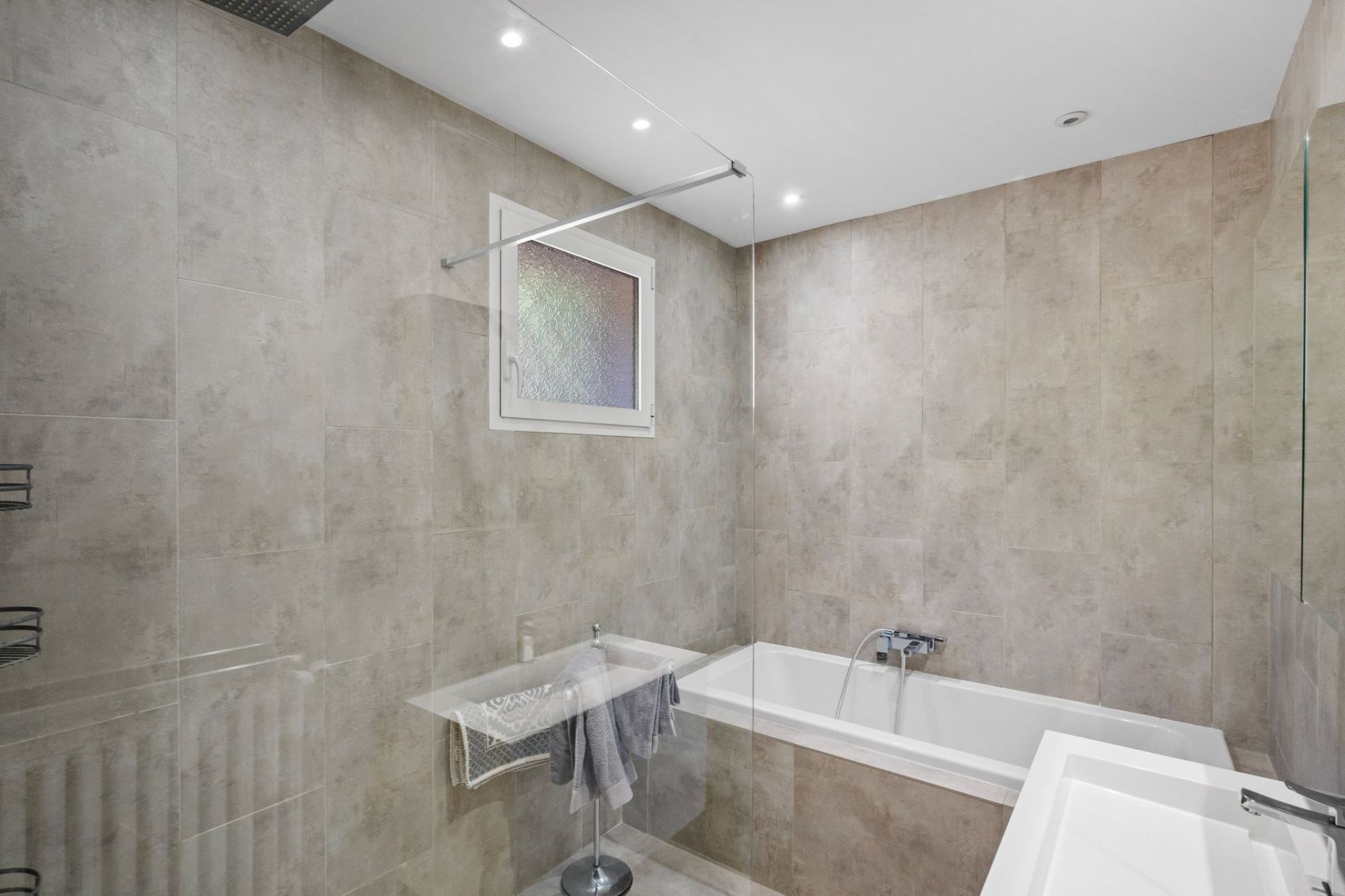 maison provençale 7 Pièces en vente sur THEOULE SUR MER (06590)