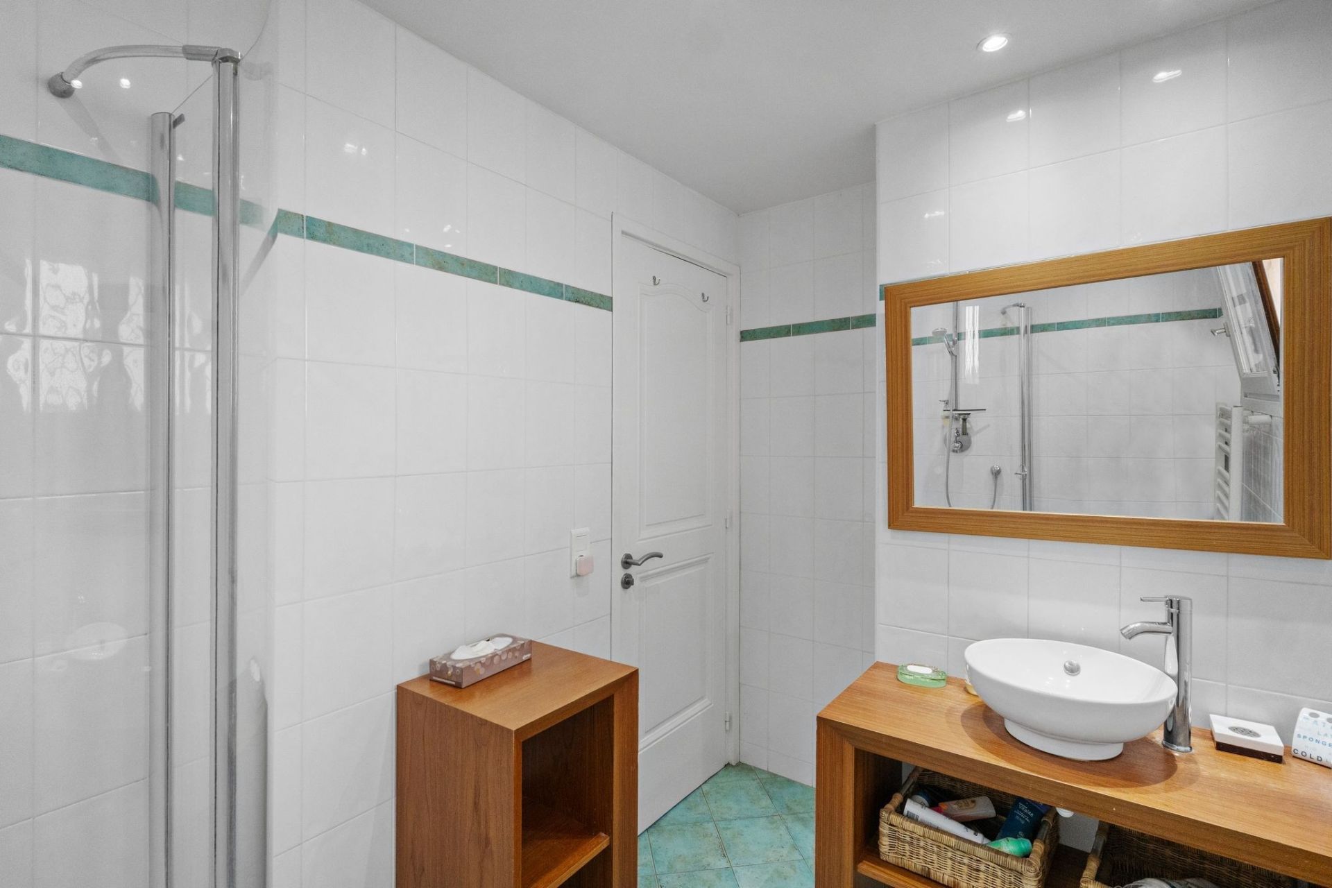 provencal house 7 Rooms for sale on THEOULE SUR MER (06590)