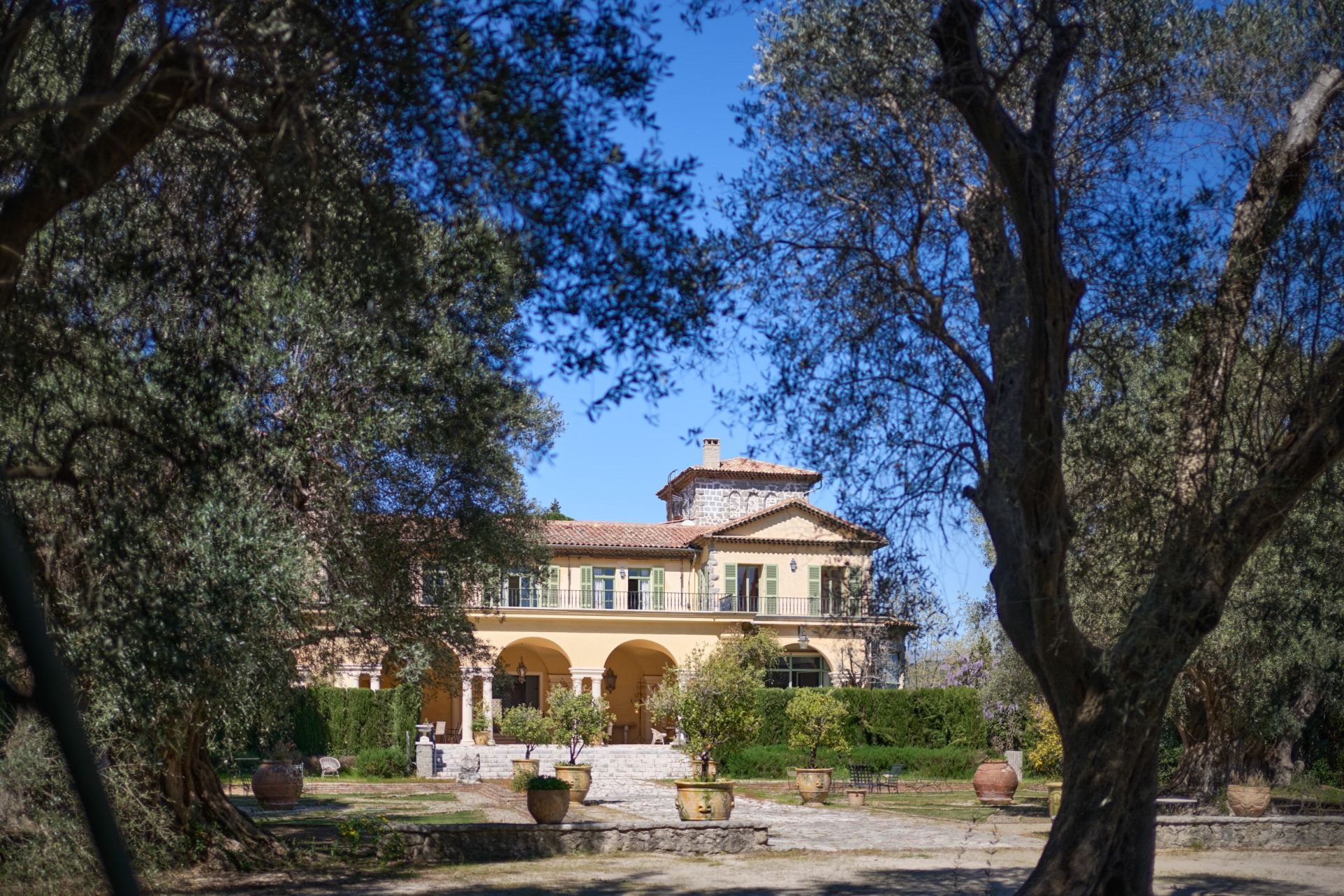 château 39 Pièces en vente sur BIOT (06410)