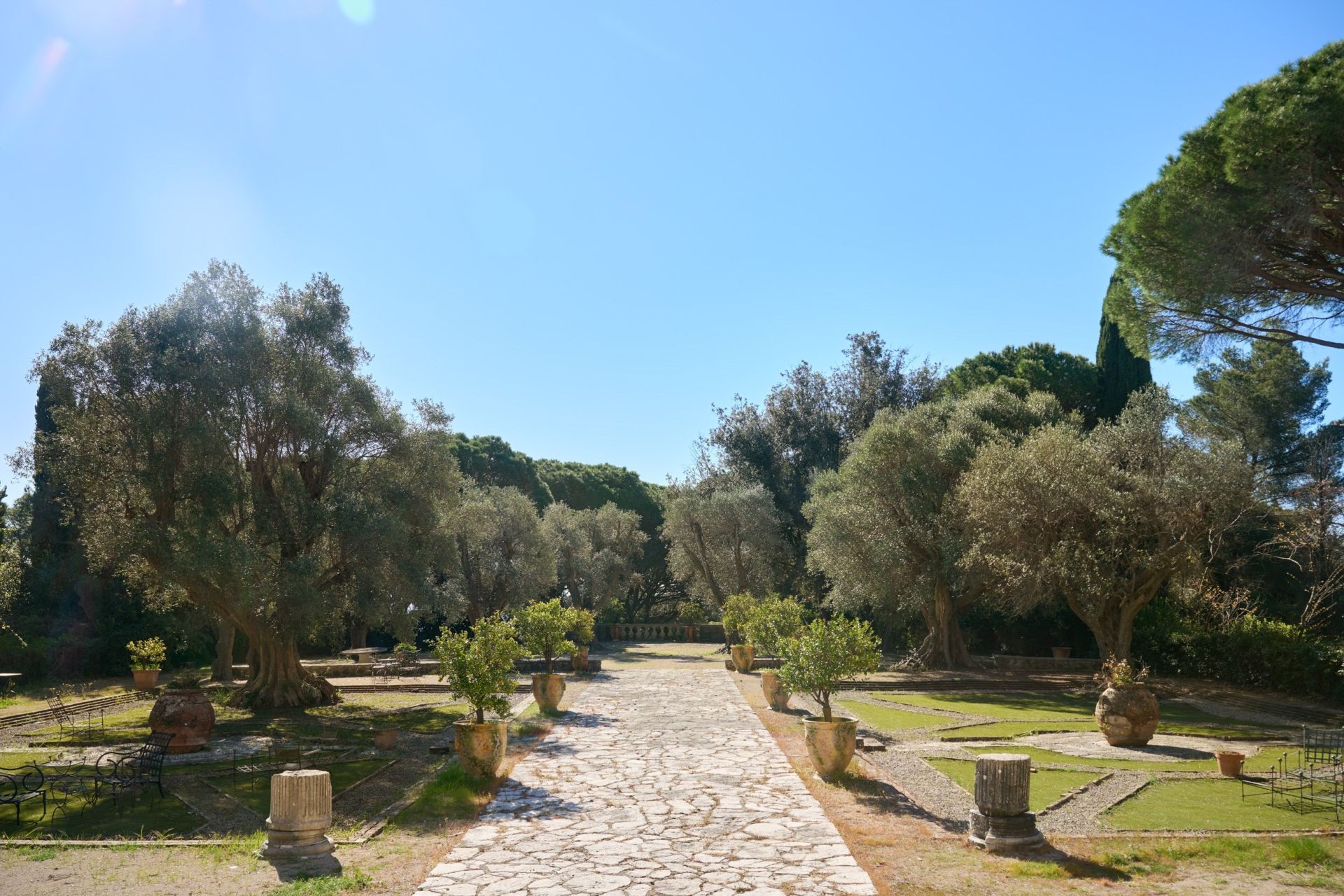 château 39 Pièces en vente sur BIOT (06410)