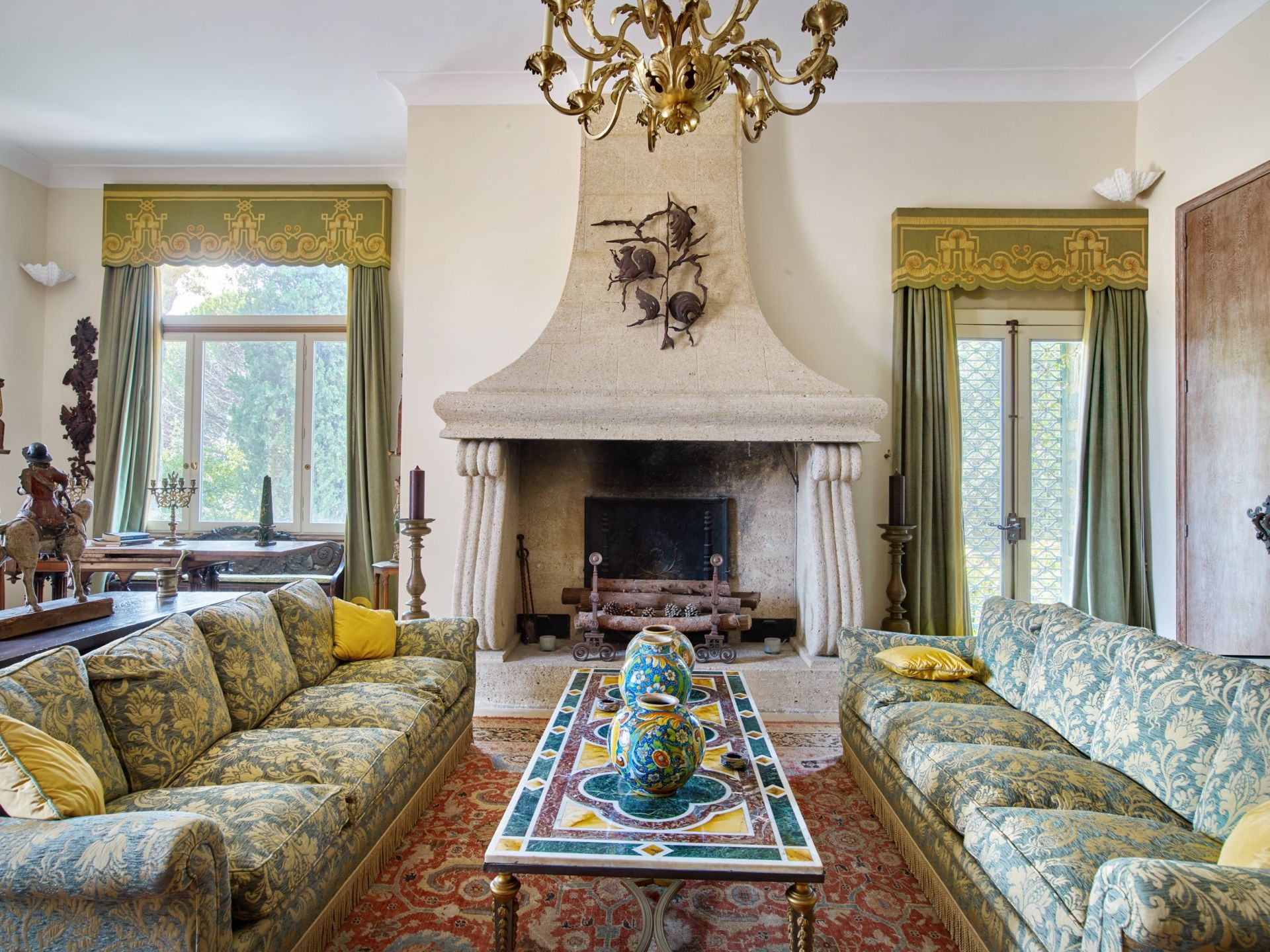 château 39 Pièces en vente sur BIOT (06410)