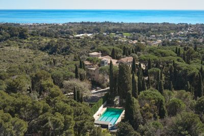 Vente Château Biot 39 Pièces 2851 m²