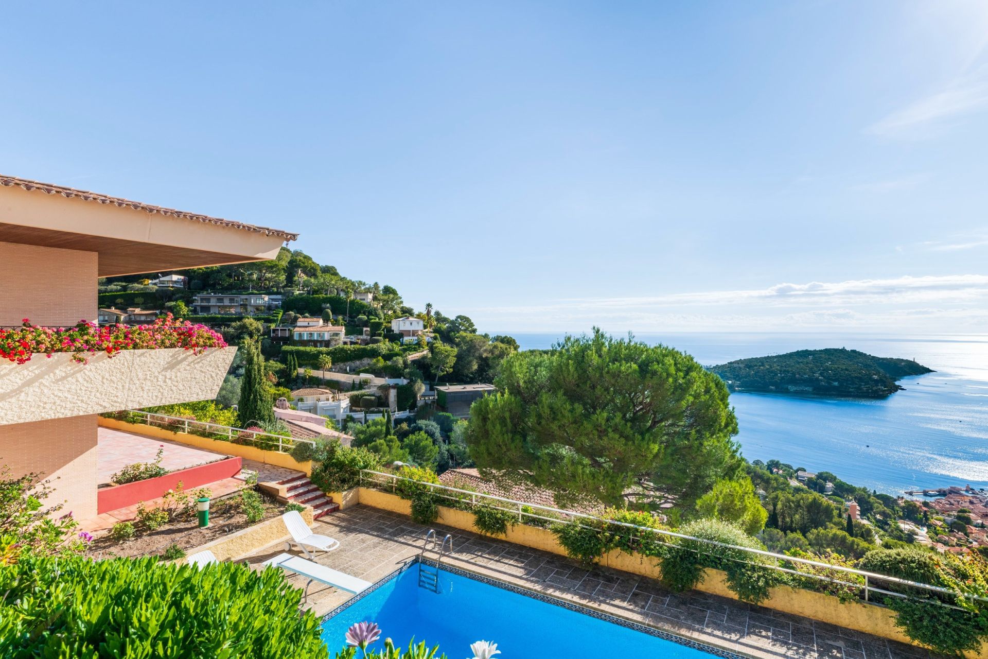 villa 7 Pièces en vente sur VILLEFRANCHE SUR MER (06230)