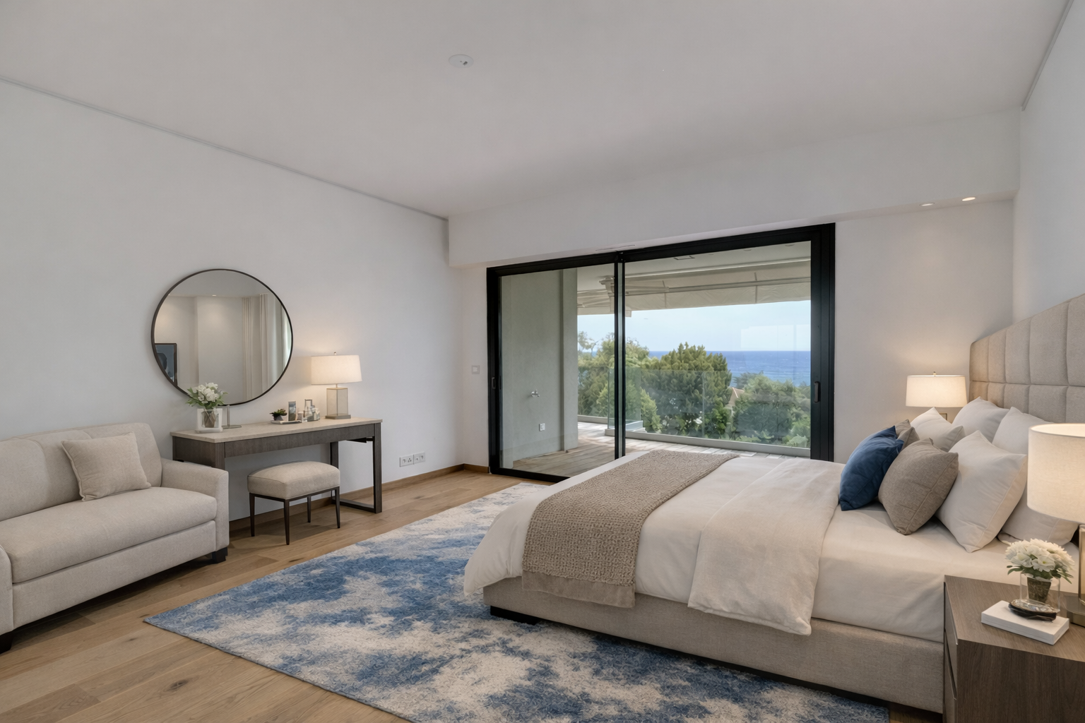 apartment 4 Rooms for sale on CANNES (06400)