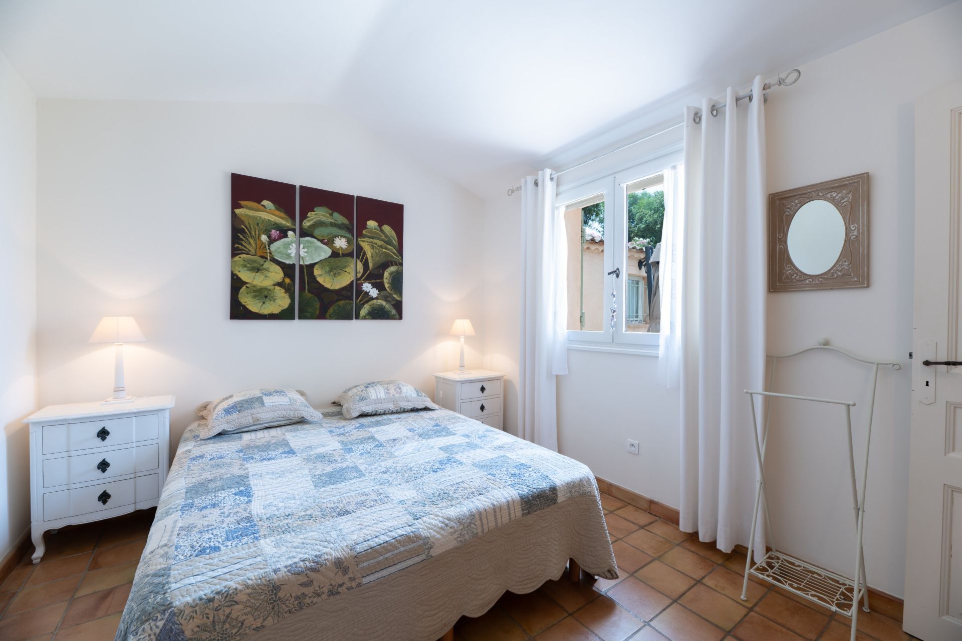 provencal house 8 Rooms for sale on RAYOL CANADEL SUR MER (83820)