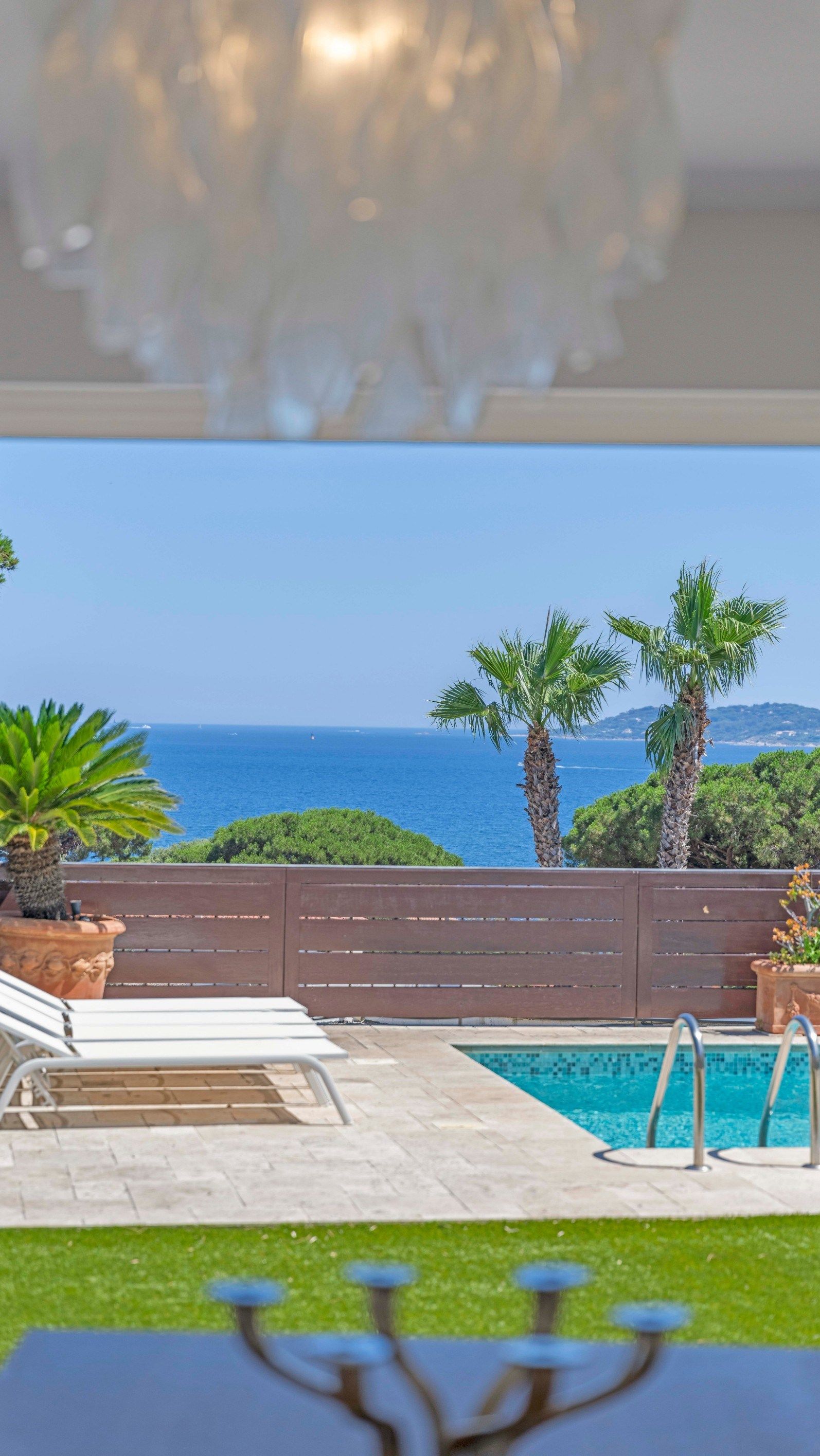villa 11 Rooms for sale on STE MAXIME (83120)