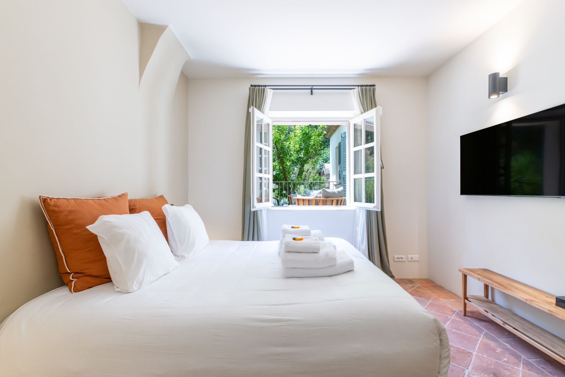 mas 13 Rooms for sale on RAMATUELLE (83350)