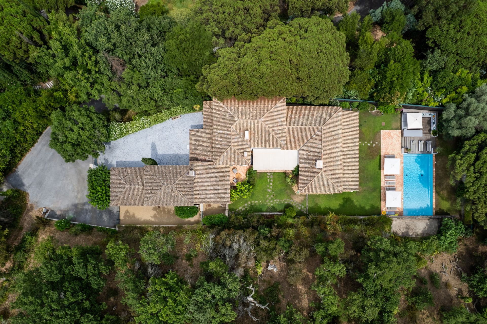 mas 13 Rooms for sale on RAMATUELLE (83350)