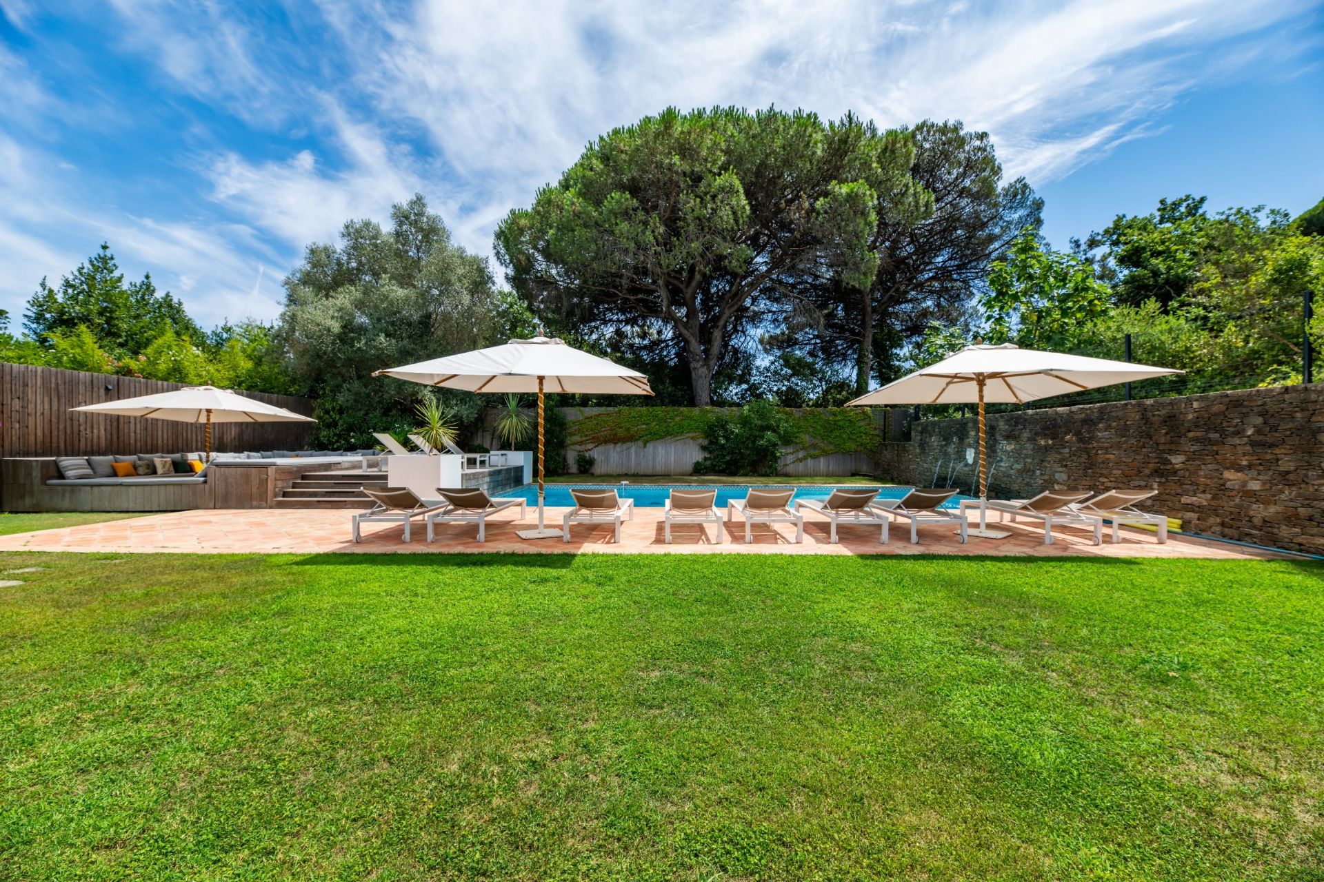 mas 13 Rooms for sale on RAMATUELLE (83350)