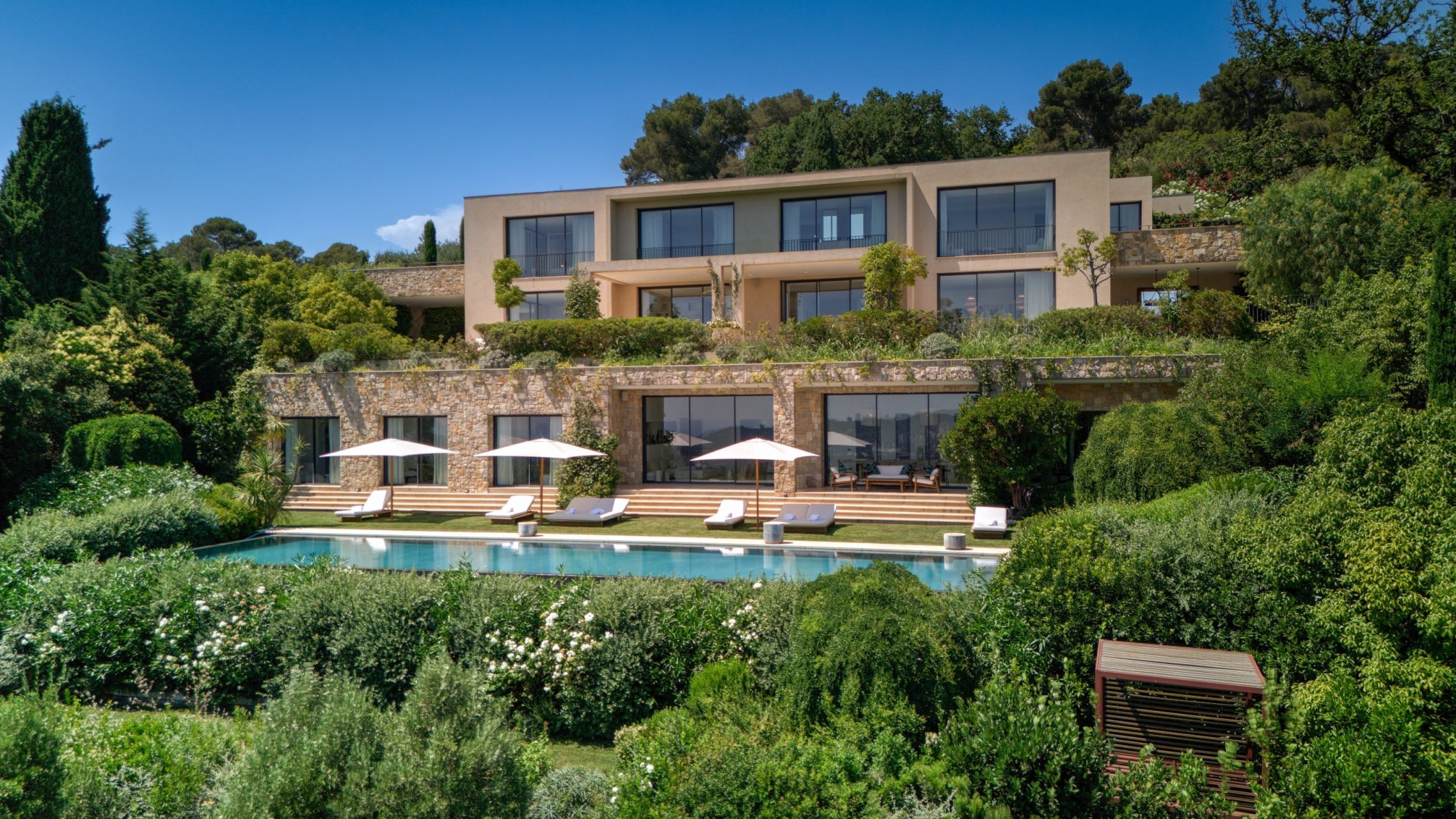villa 17 Pièces en vente sur MOUGINS (06250)