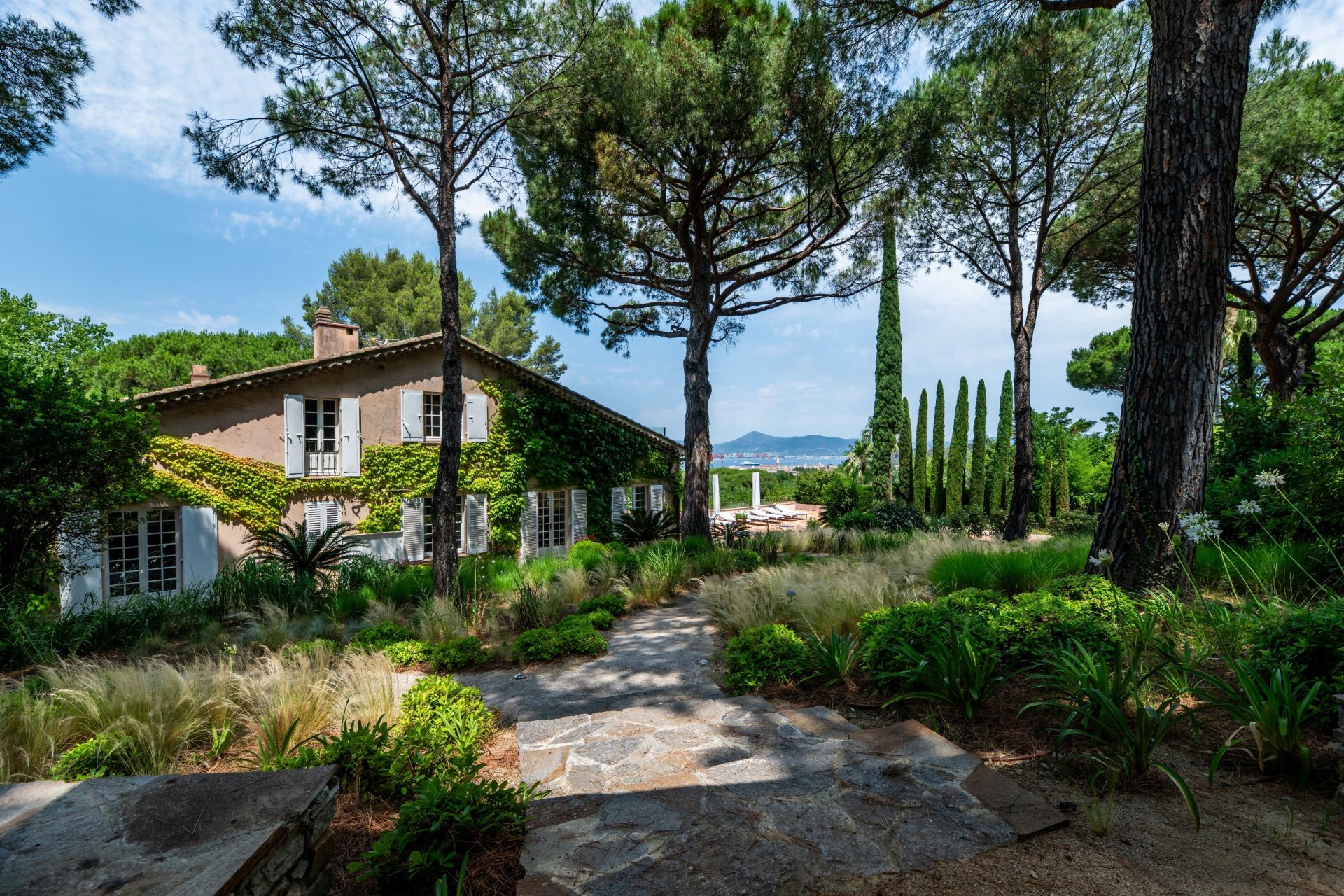 maison provençale 11 Pièces en vente sur ST TROPEZ (83990)
