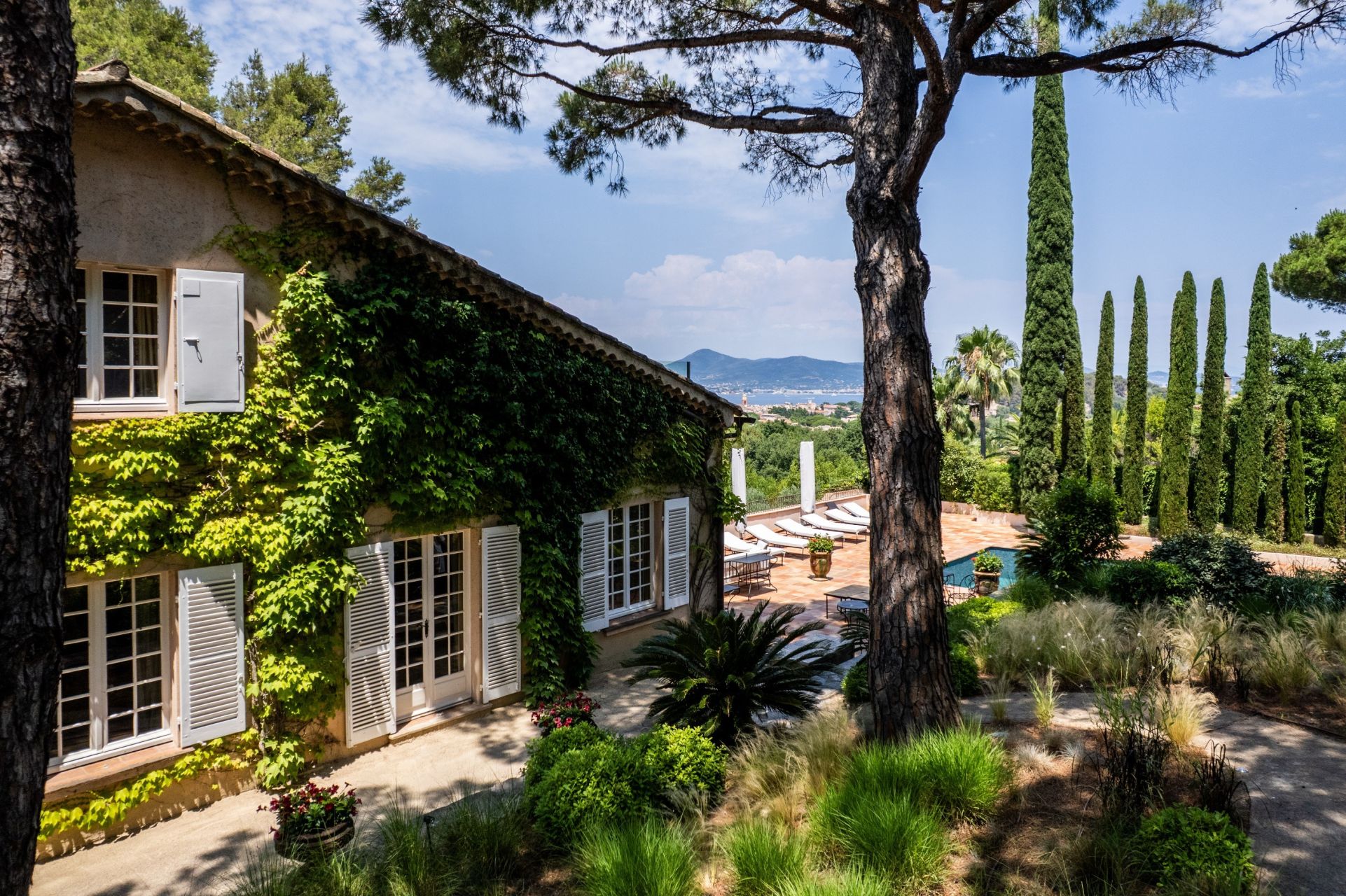 maison provençale 11 Pièces en vente sur ST TROPEZ (83990)