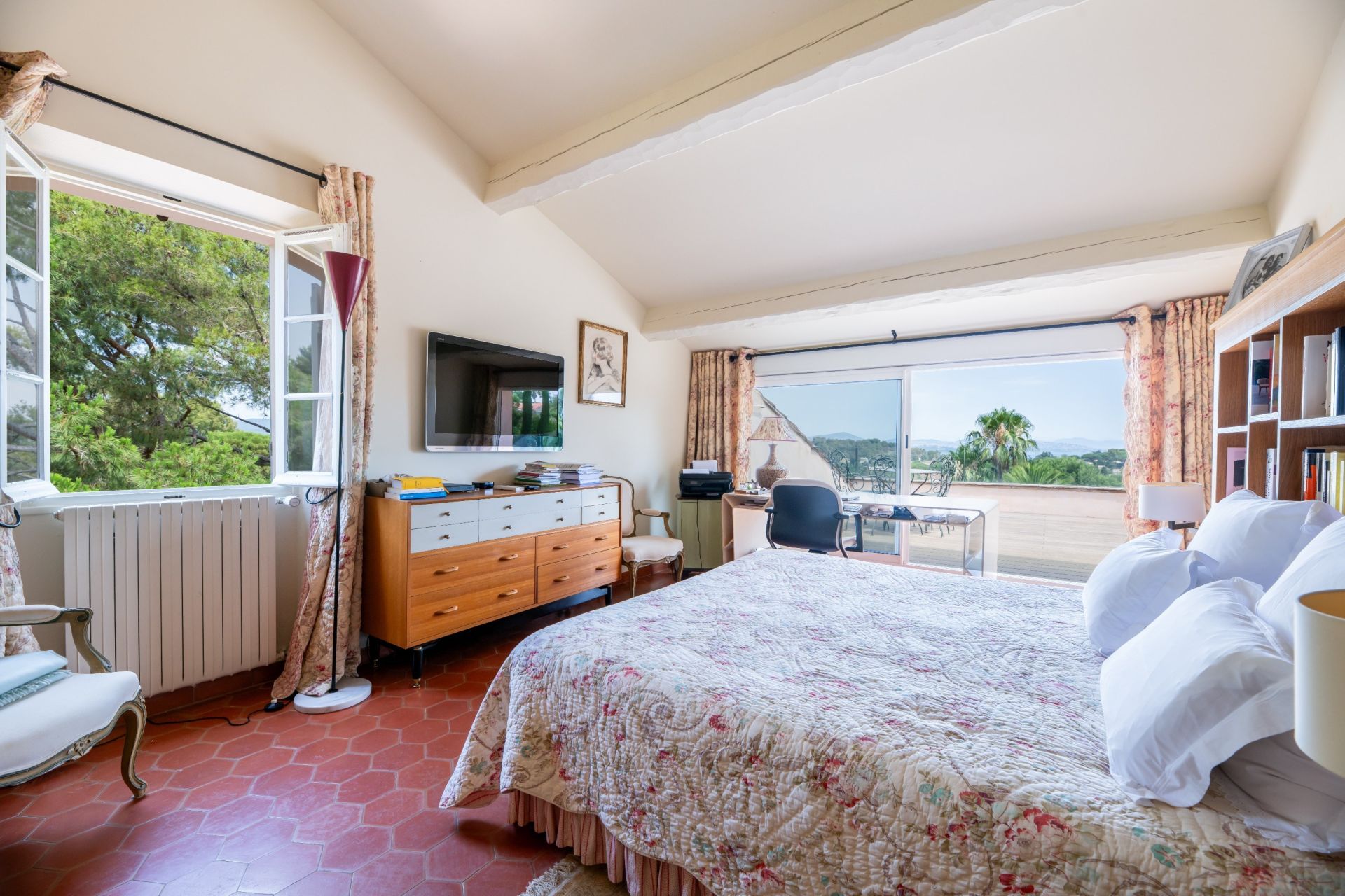 maison provençale 11 Pièces en vente sur ST TROPEZ (83990)