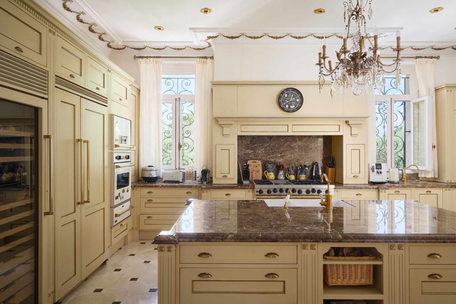 hôtel particulier 11 Pièces en vente sur CAP D ANTIBES (06160)