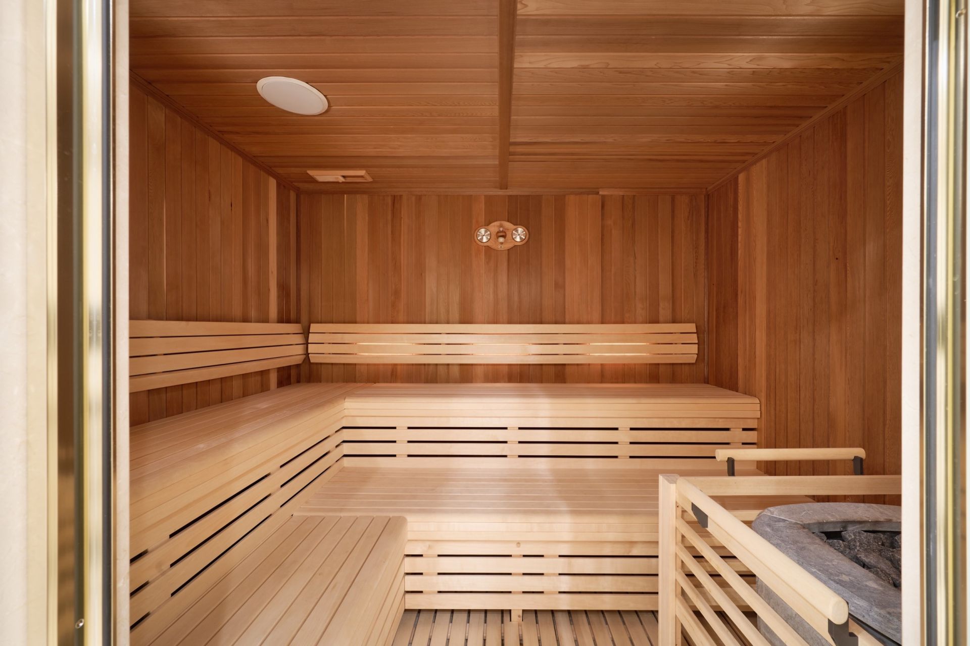 hôtel particulier 11 Pièces en vente sur CAP D ANTIBES (06160)