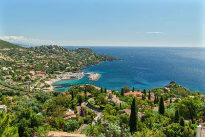 Sale Contemporary house Théoule-sur-Mer 7 Rooms 310 m²