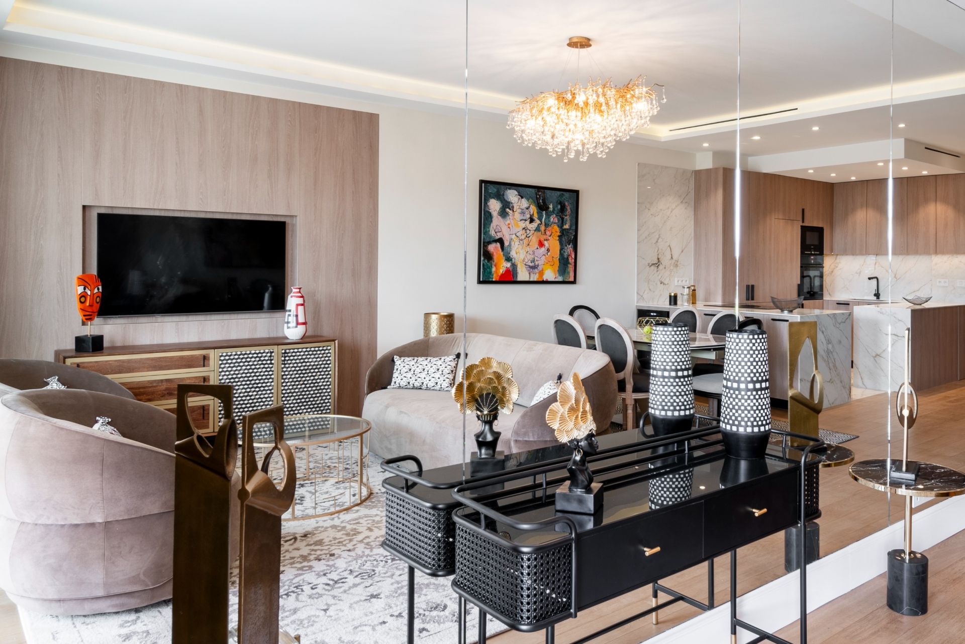 apartment 4 Rooms for sale on CANNES (06400)