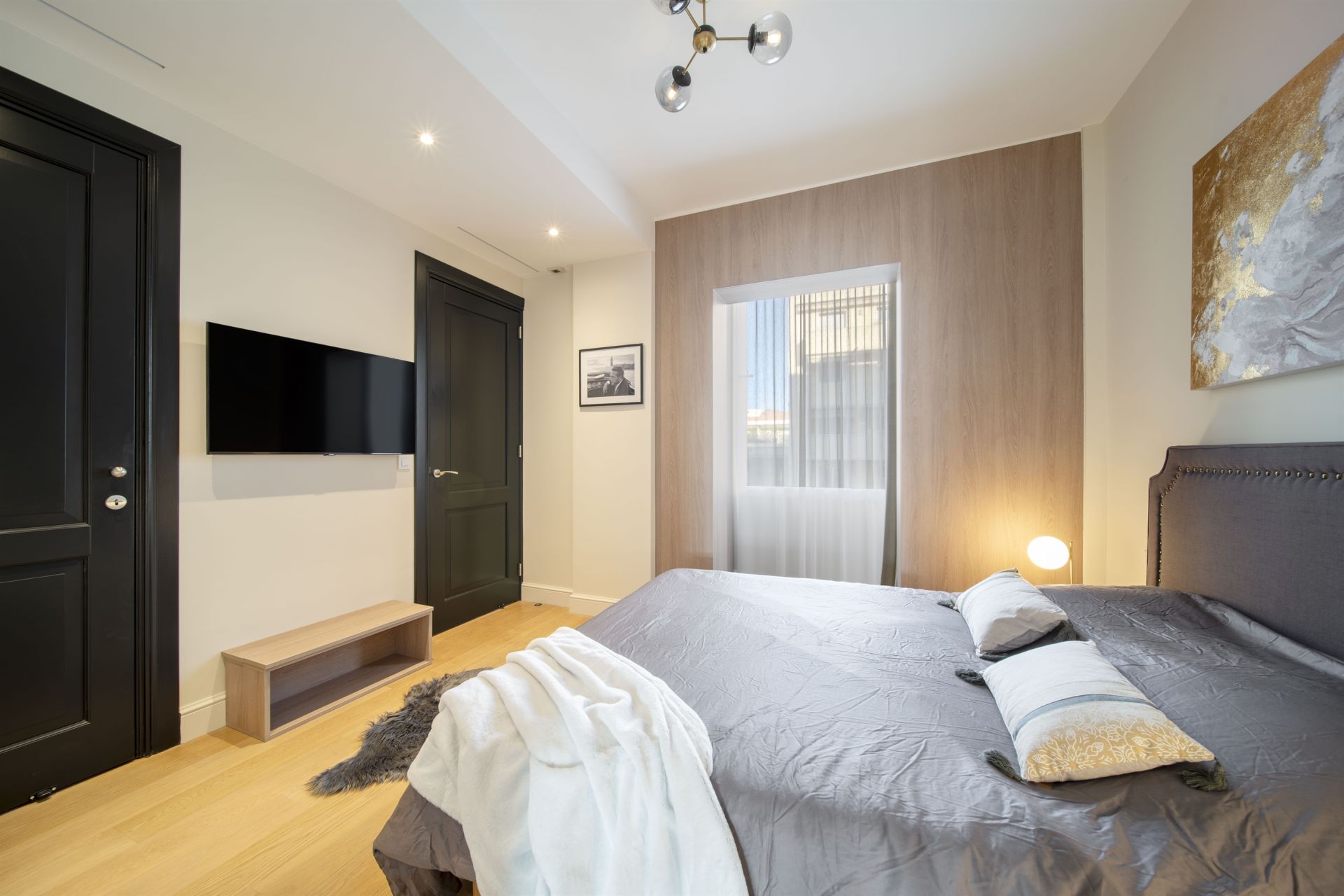apartment 4 Rooms for sale on CANNES (06400)