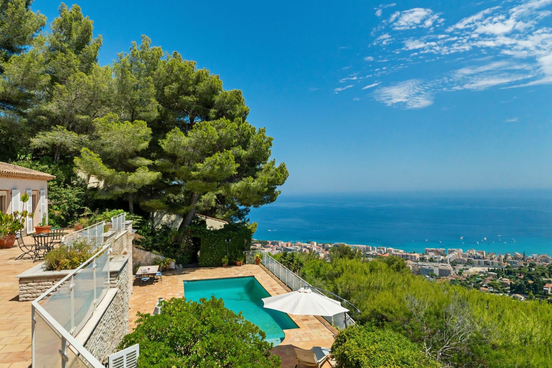 provencal house 11 Rooms for sale on ROQUEBRUNE CAP MARTIN (06190)