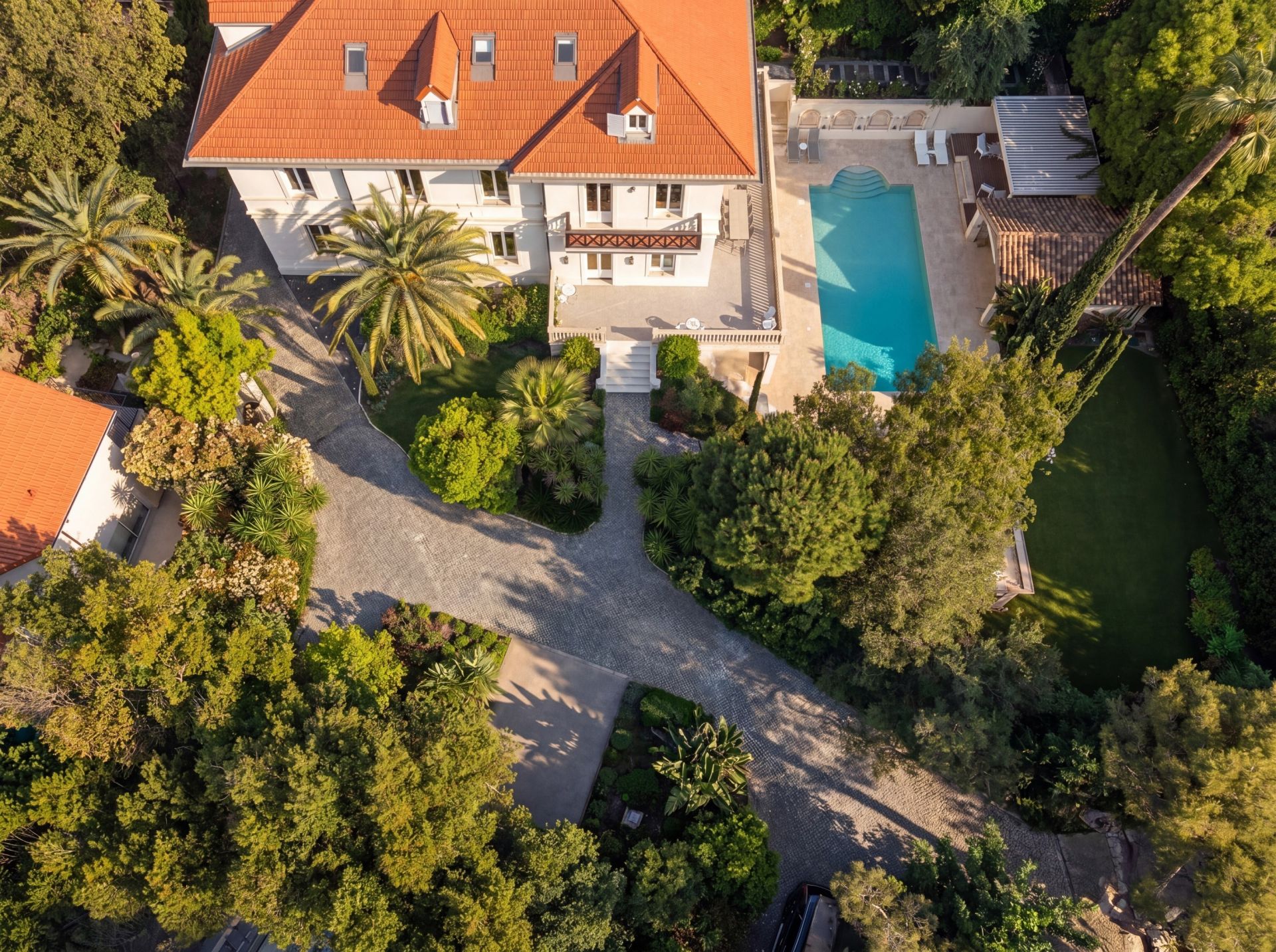 villa 18 Pièces en vente sur CANNES (06400)