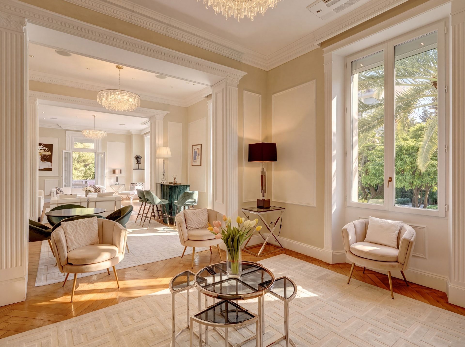 villa 18 Rooms for sale on CANNES (06400)