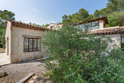 Vente Maison provençale Tourrettes 6 Pièces 315 m²