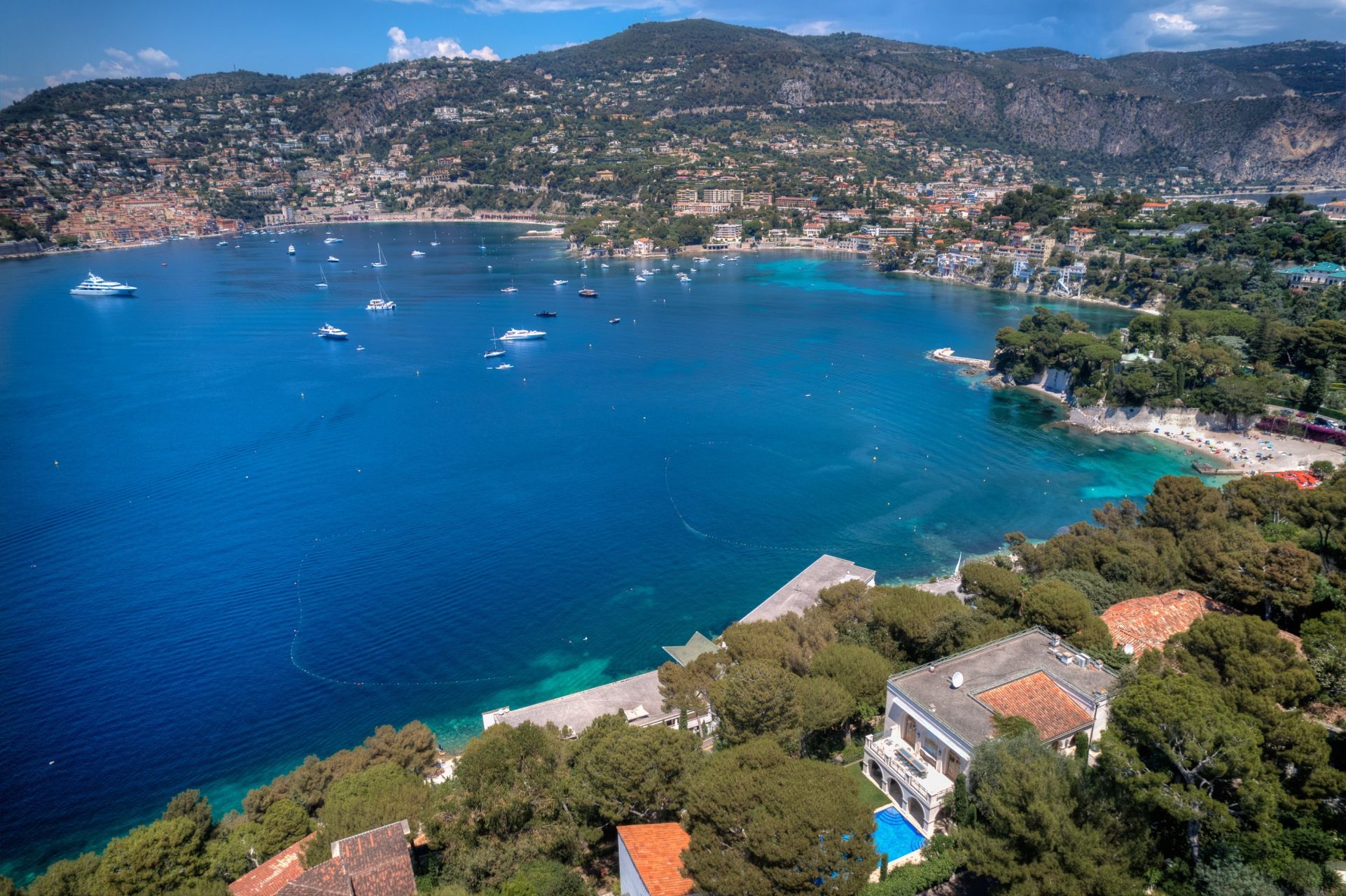 villa 12 Rooms for sale on ST JEAN CAP FERRAT (06230)