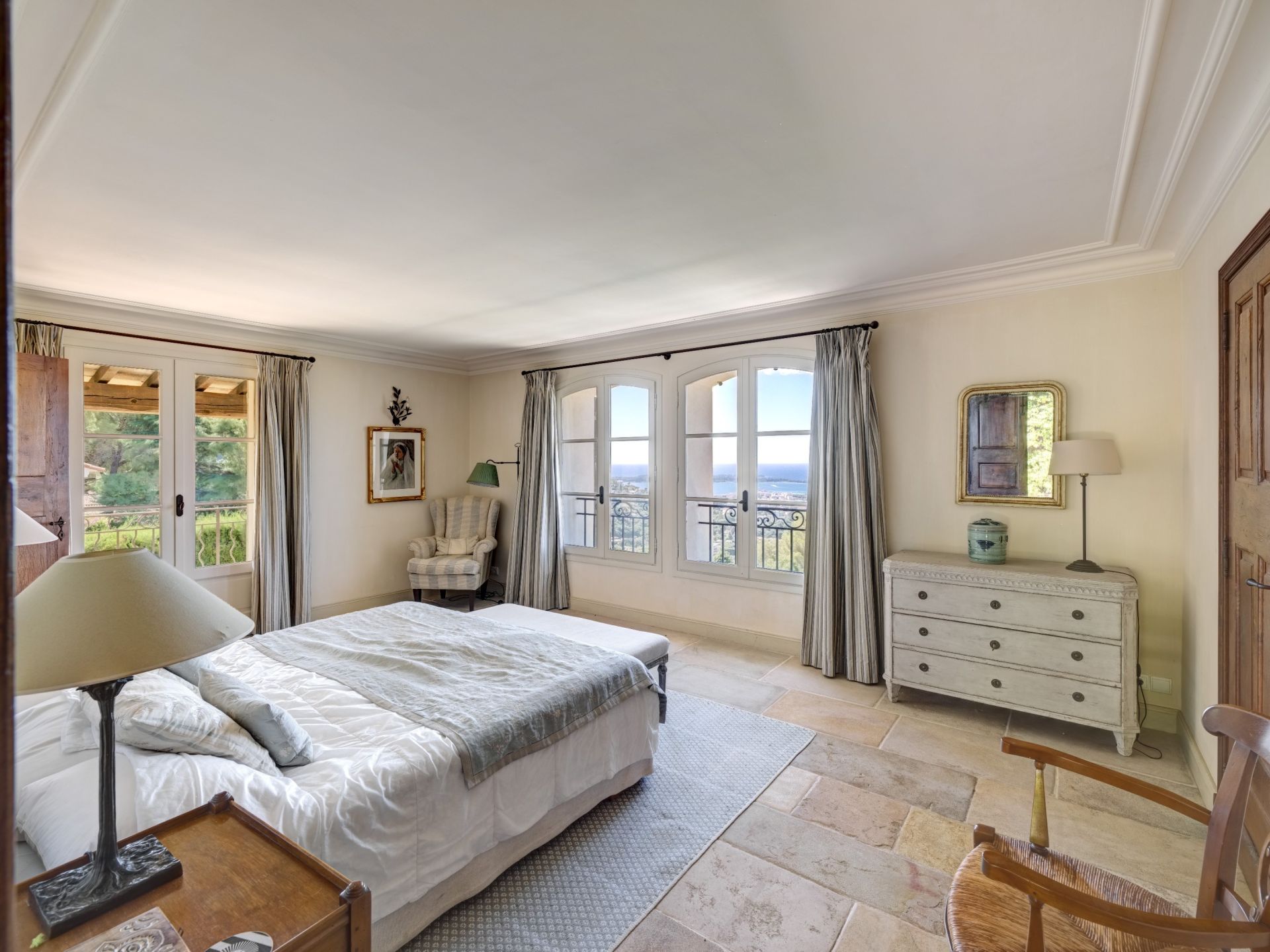 villa 7 Pièces en vente sur CANNES (06400)