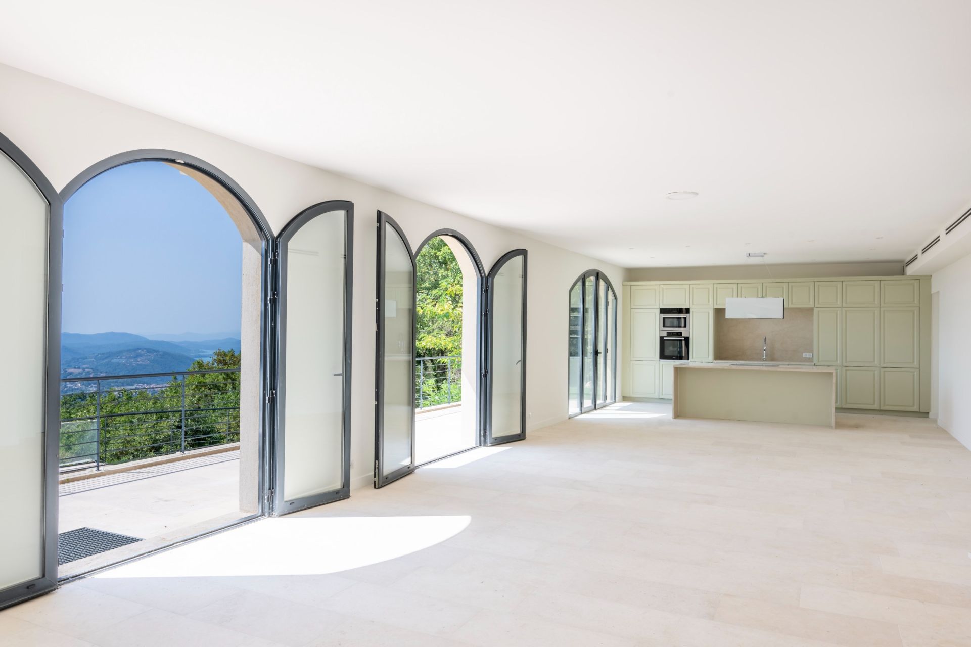 villa 6 Pièces en vente sur SPERACEDES (06530)