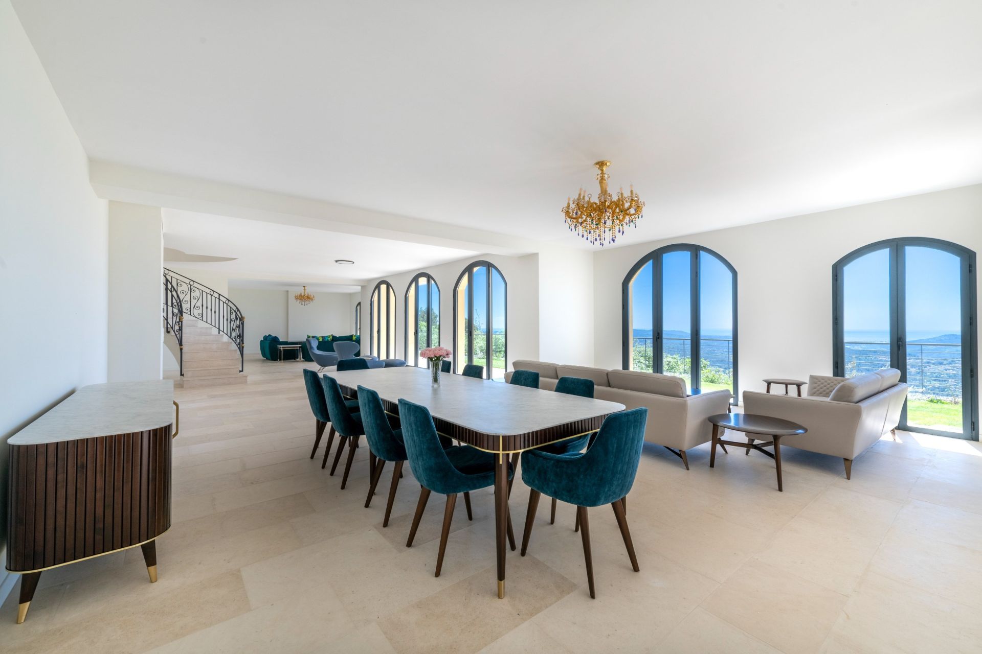 villa 8 Pièces en vente sur SPERACEDES (06530)