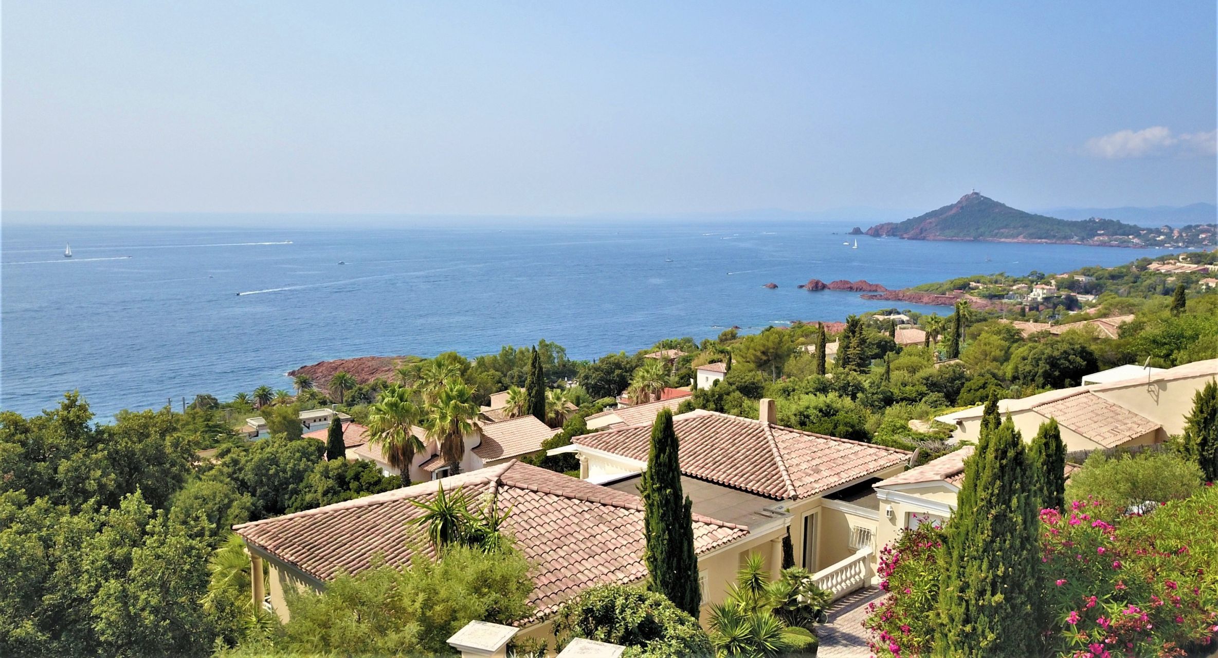 villa 7 Pièces en vente sur ANTHEOR (83530)