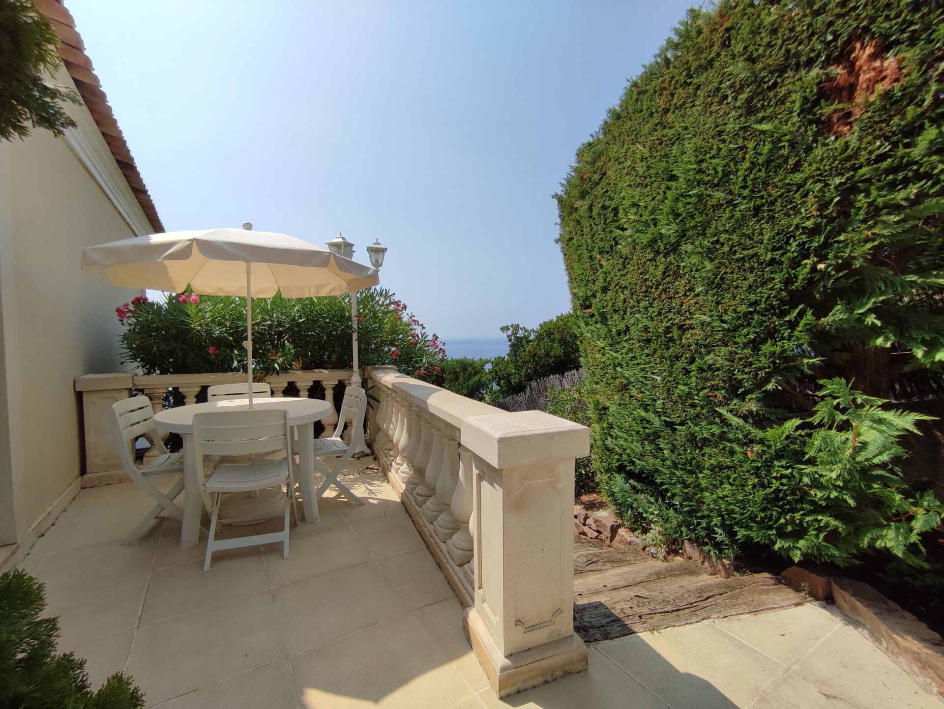 villa 7 Pièces en vente sur ANTHEOR (83530)