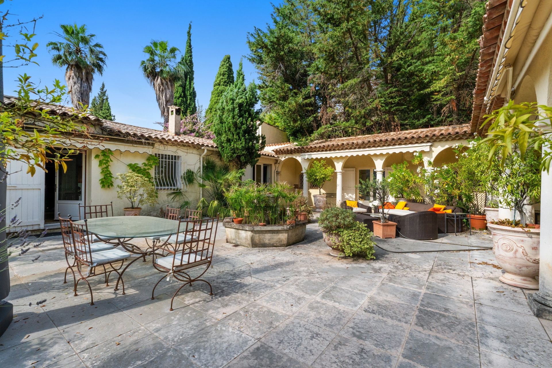 villa 7 Pièces en vente sur GRASSE (06130)