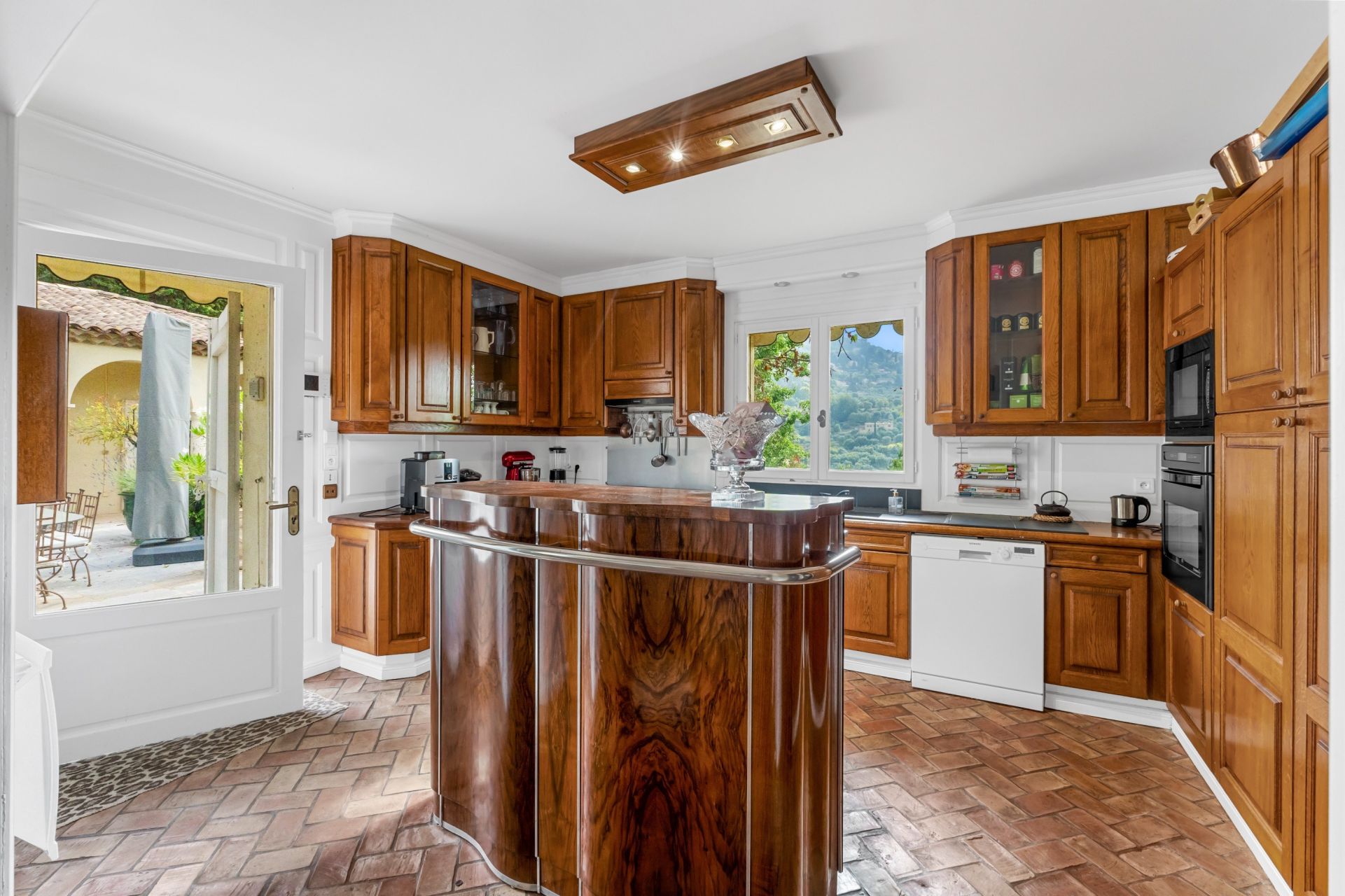 villa 7 Pièces en vente sur GRASSE (06130)