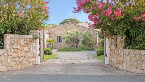 Vente Maison provençale Grimaud 8 Pièces 230 m²