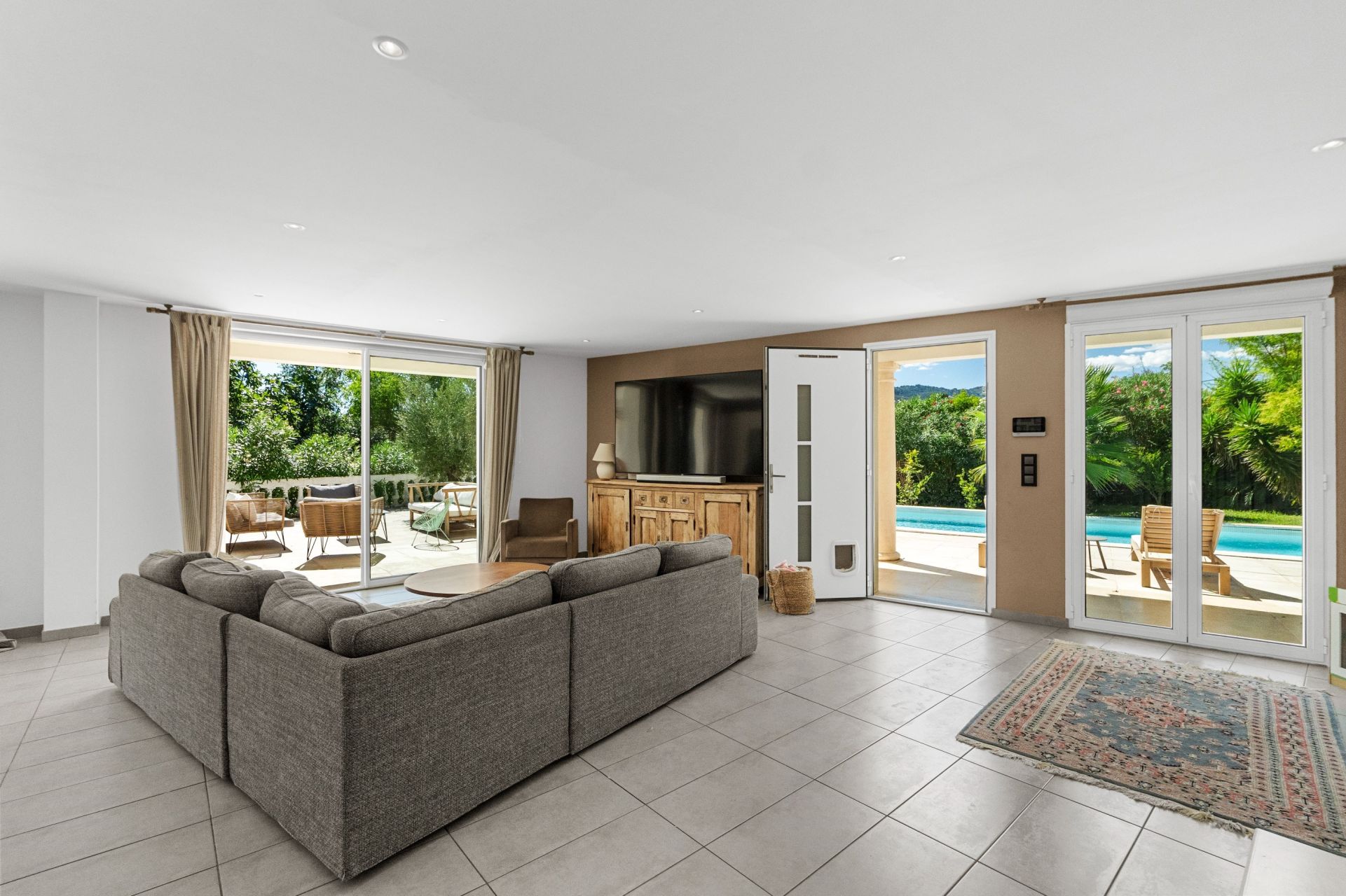 maison 7 Pièces en vente sur LA ROQUETTE SUR SIAGNE (06550)