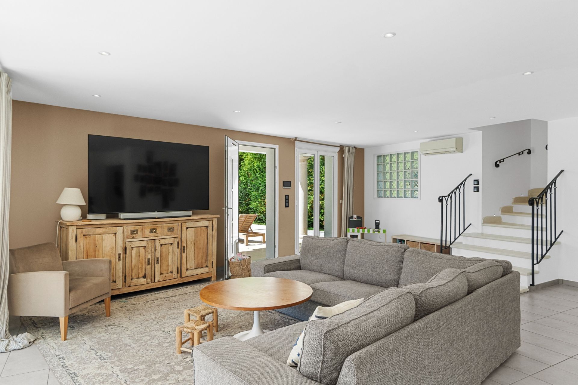 maison 7 Pièces en vente sur LA ROQUETTE SUR SIAGNE (06550)