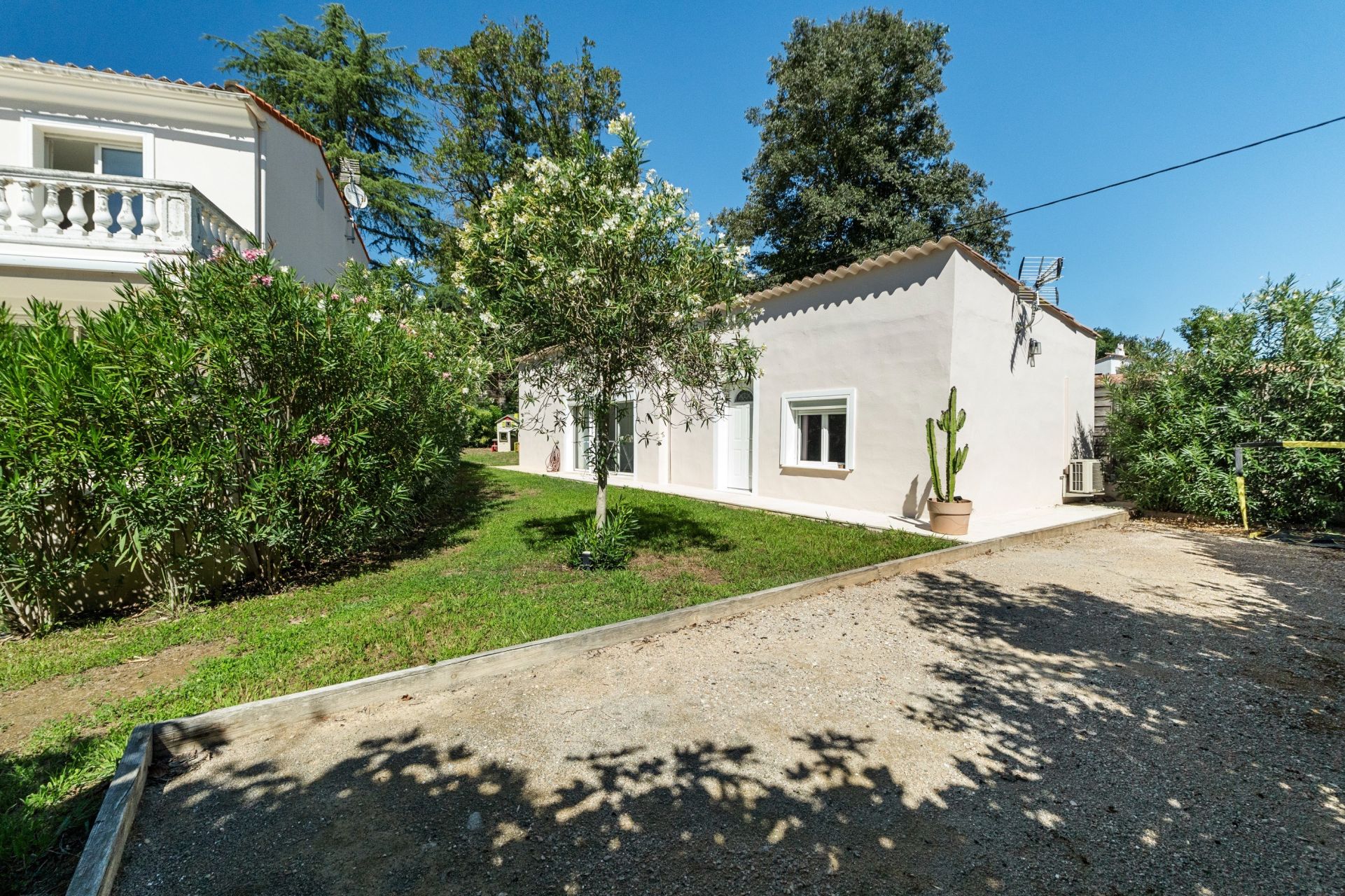 maison 7 Pièces en vente sur LA ROQUETTE SUR SIAGNE (06550)